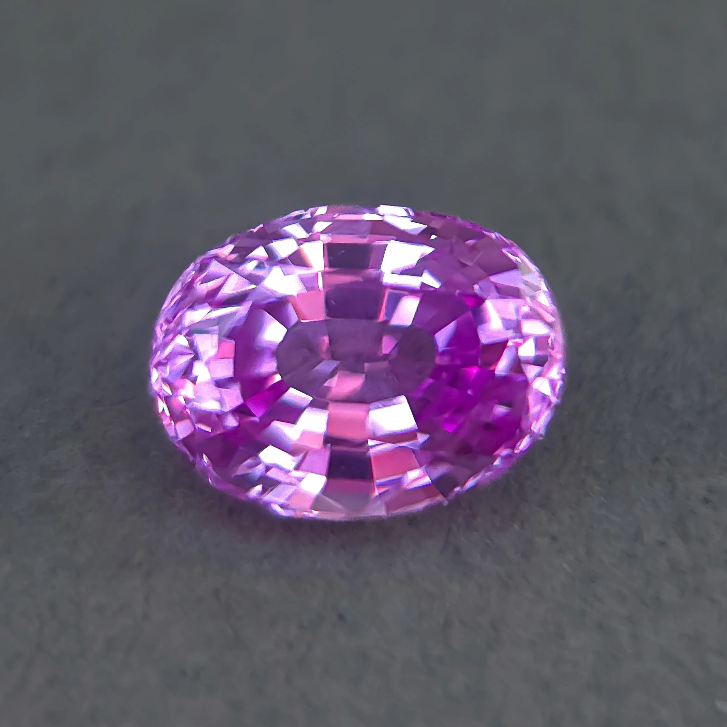 2.1ct Natural Ceylon Sapphire - Pink Purple - 8.4mm x 6.4mm