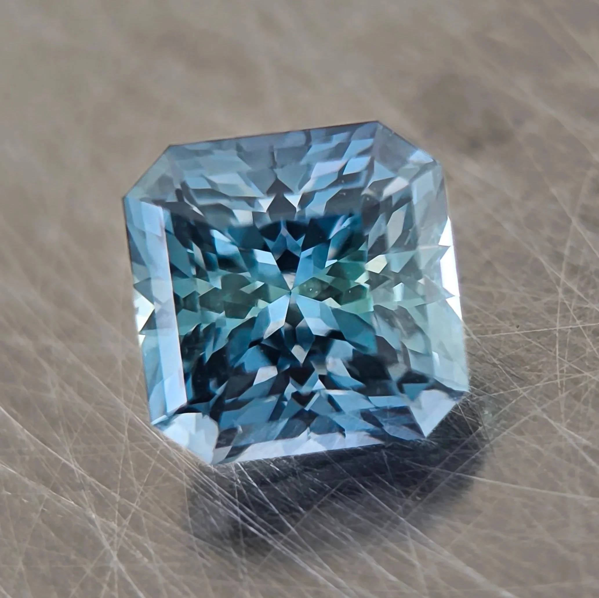 1.66ct Unheated Montana Sapphire - Teal
