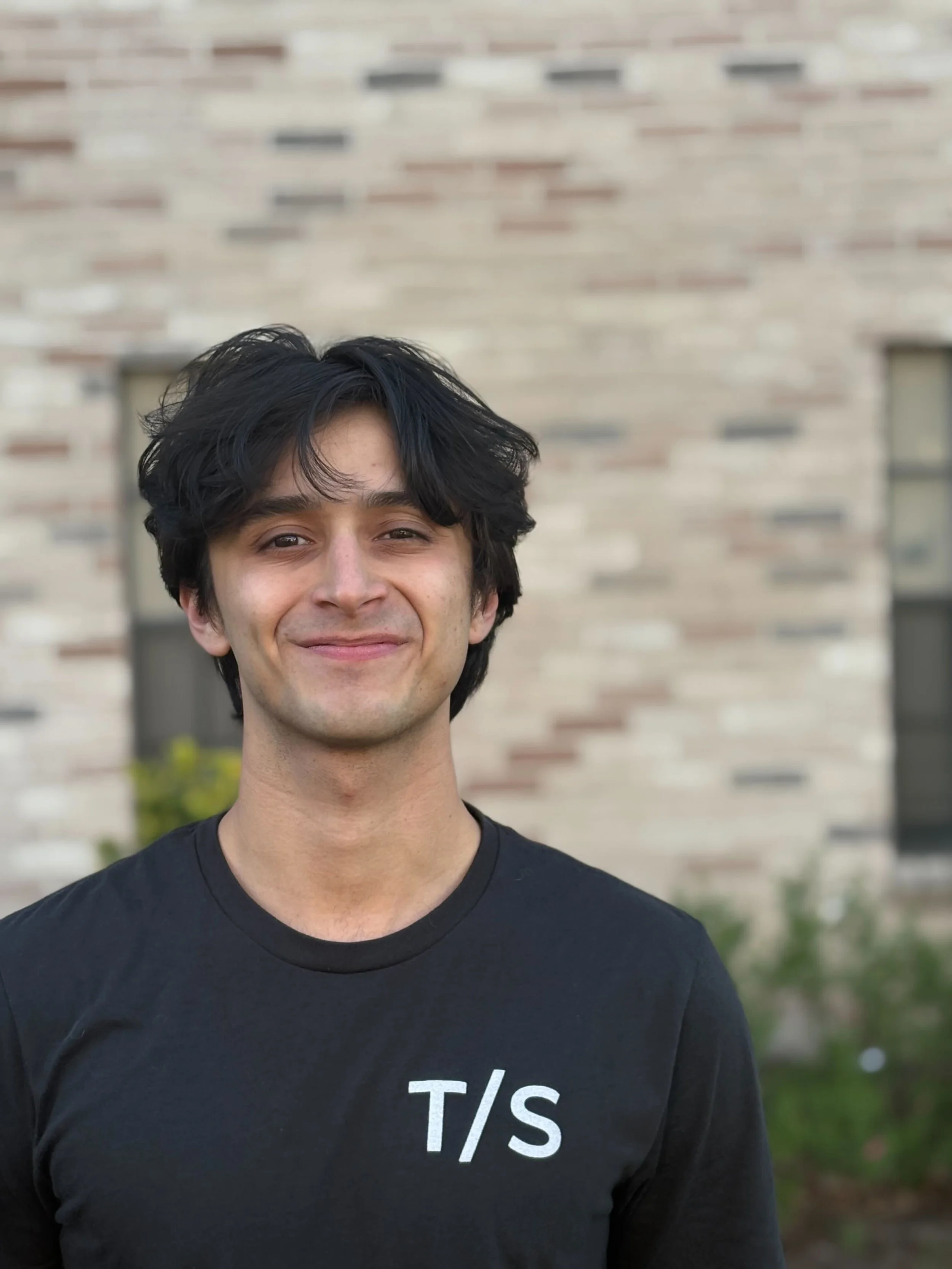 <b>Austin</b> <br/>Julian | Tax Intern<br/>julian@taxstudio.com