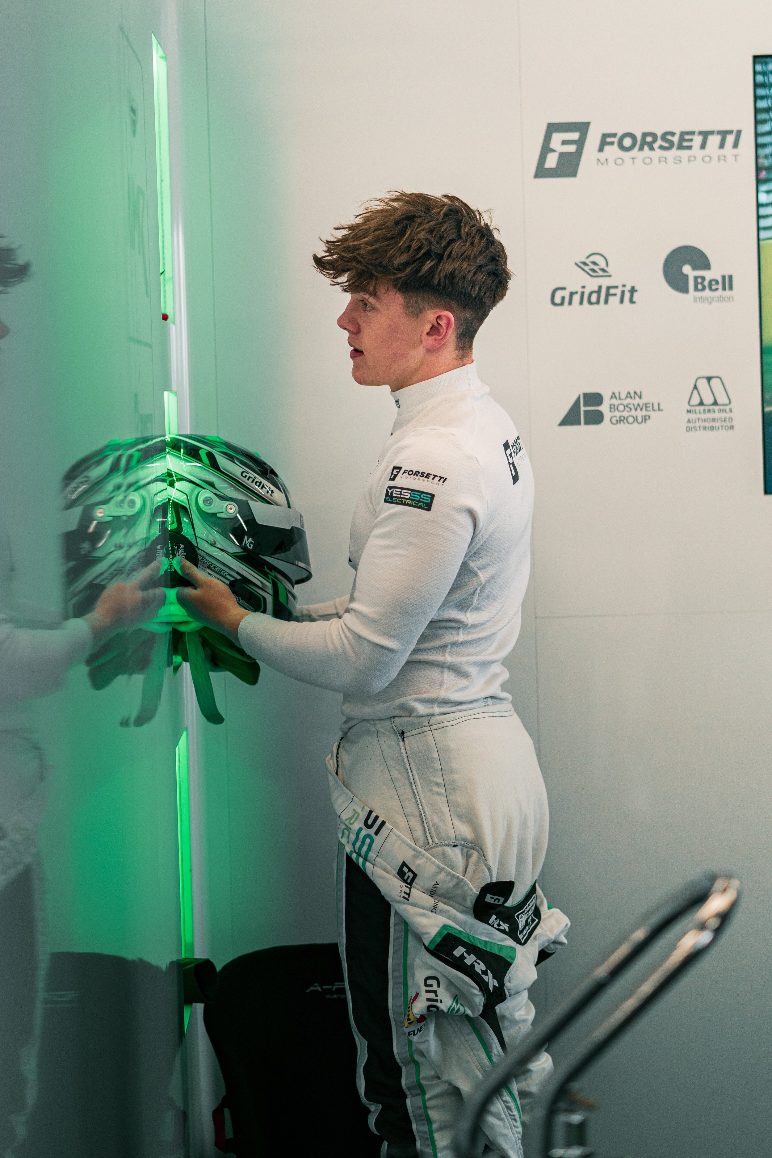 Garage 13.jpg
