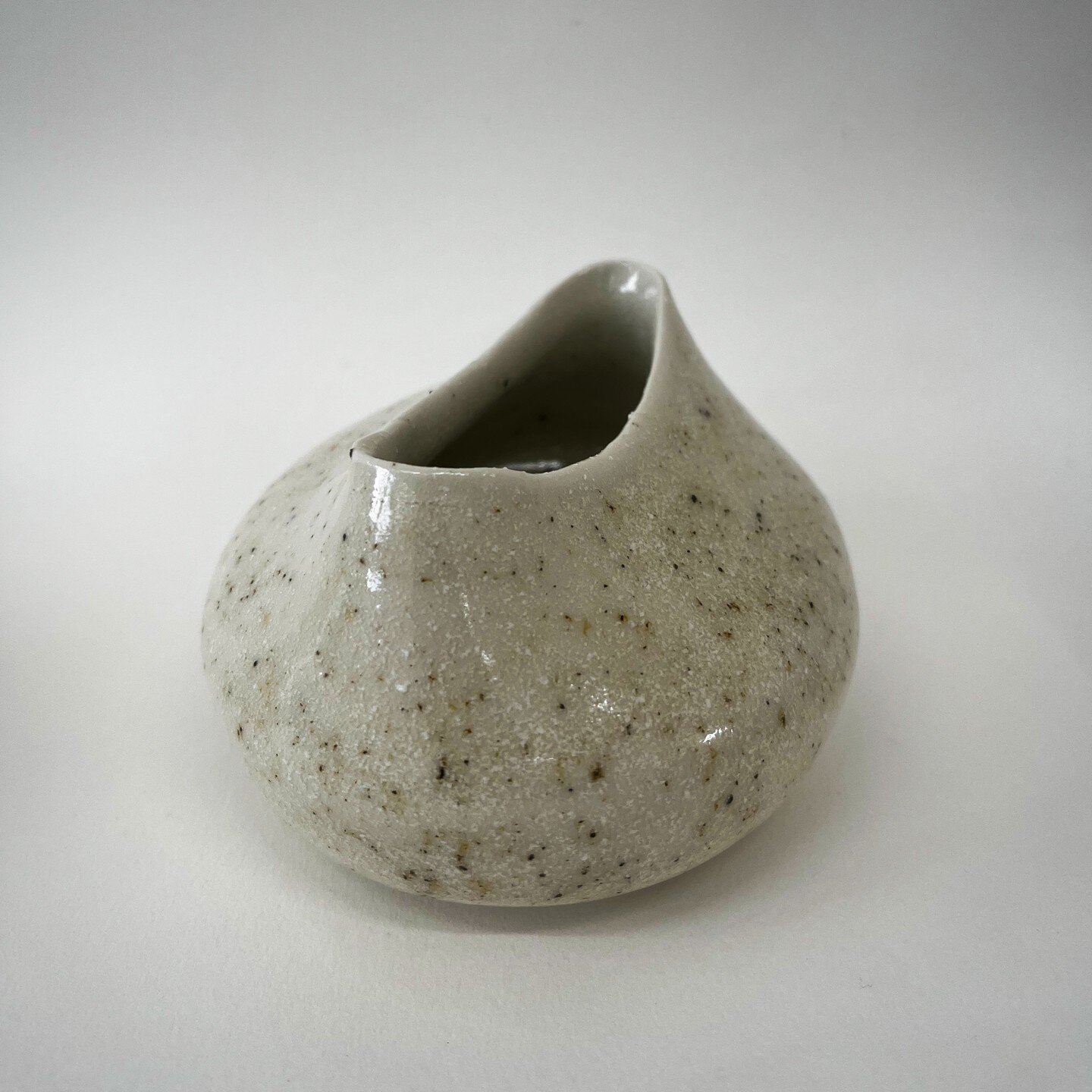Enclosing Memories 
(White Stoneware, Sand Glaze) 2023

A part of &lsquo;We Should Have Brought Mum&rsquo; exhibit showing @uod_djcad Masters Showcase from the 19th- 27th August 

This collection of ceramic work was inspired by visits to Catacol Bay 