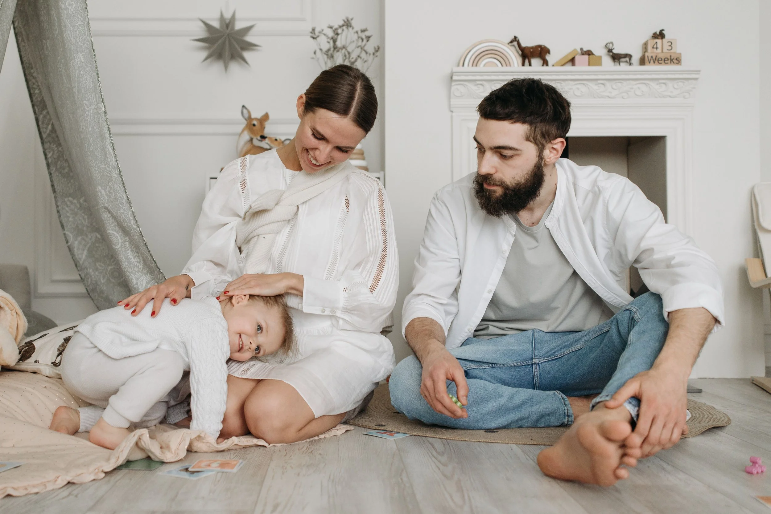 Christian parenting checklist with 15 self-reflection questions to help parents evaluate their parenting, strengthen connection with their children, and grow in intentional, faith-based parenting.