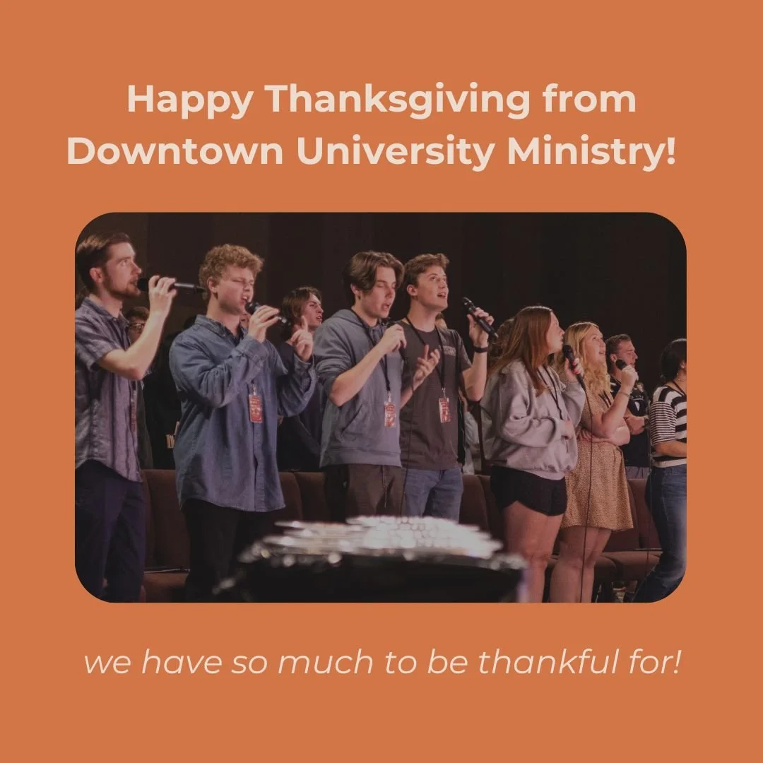We are so thankful for each and every one of you! Happy turkey day! 🦃🍽🌟