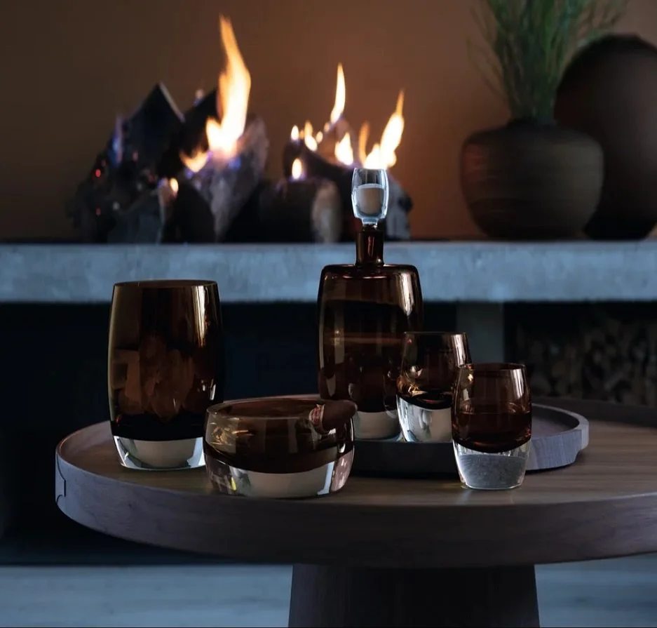 For the one who appreciates the finer things✨

The Whisky Club Peat Brown Collection brings together mouth-blown glass and timeless craftsmanship &mdash; from the weighty decanter and tumblers to the cigar ashtray with a hand-cut groove 🥃

Handcraft