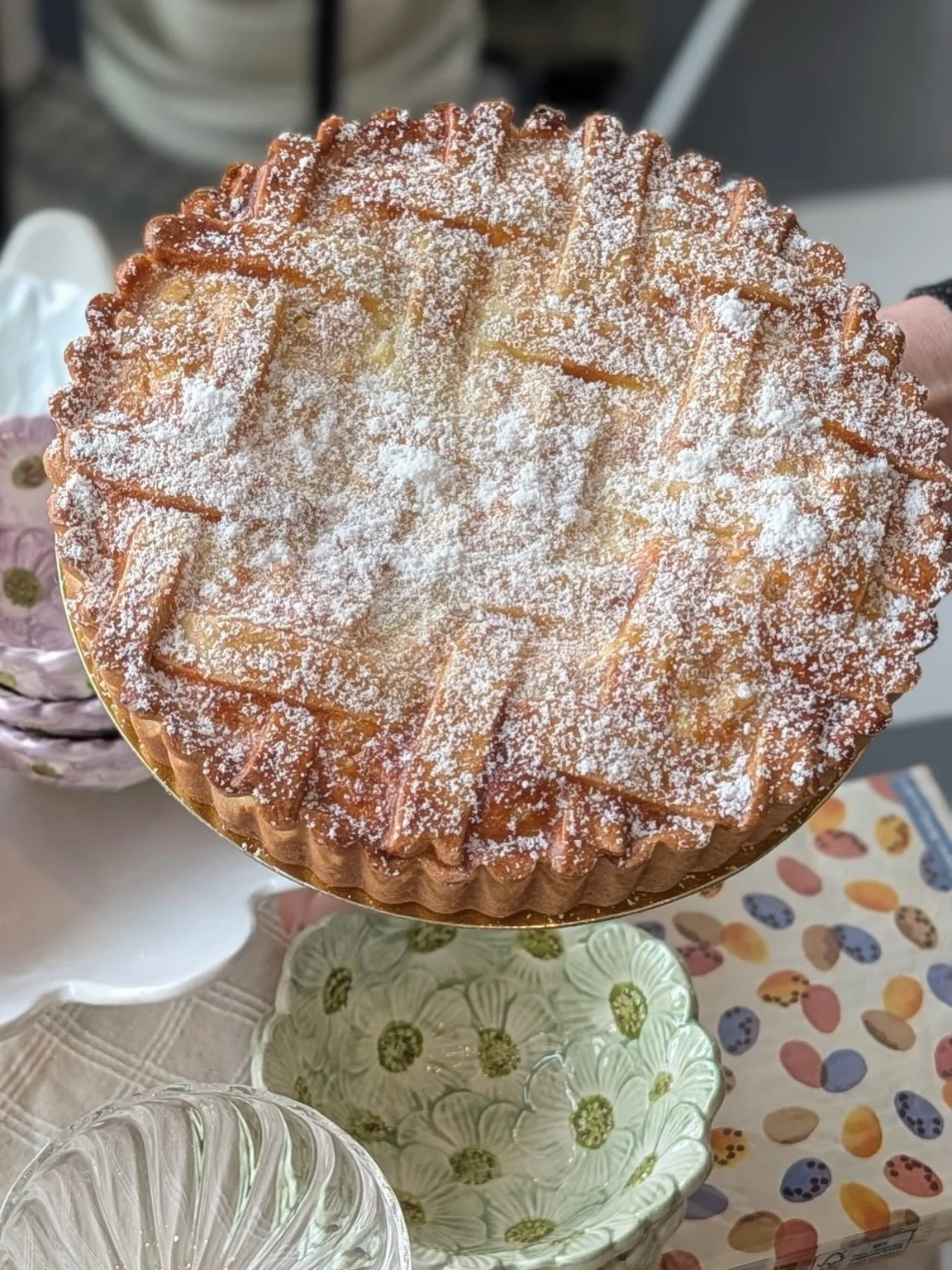 How beautiful is this&hellip;

Pasteria &mdash; a traditional Italian ricotta cake, softly sweet with hints of citrus and spice, wrapped in a perfectly golden crust 🥧

The kind of dessert that feels right at home on an Easter table 🐇

Limited quant