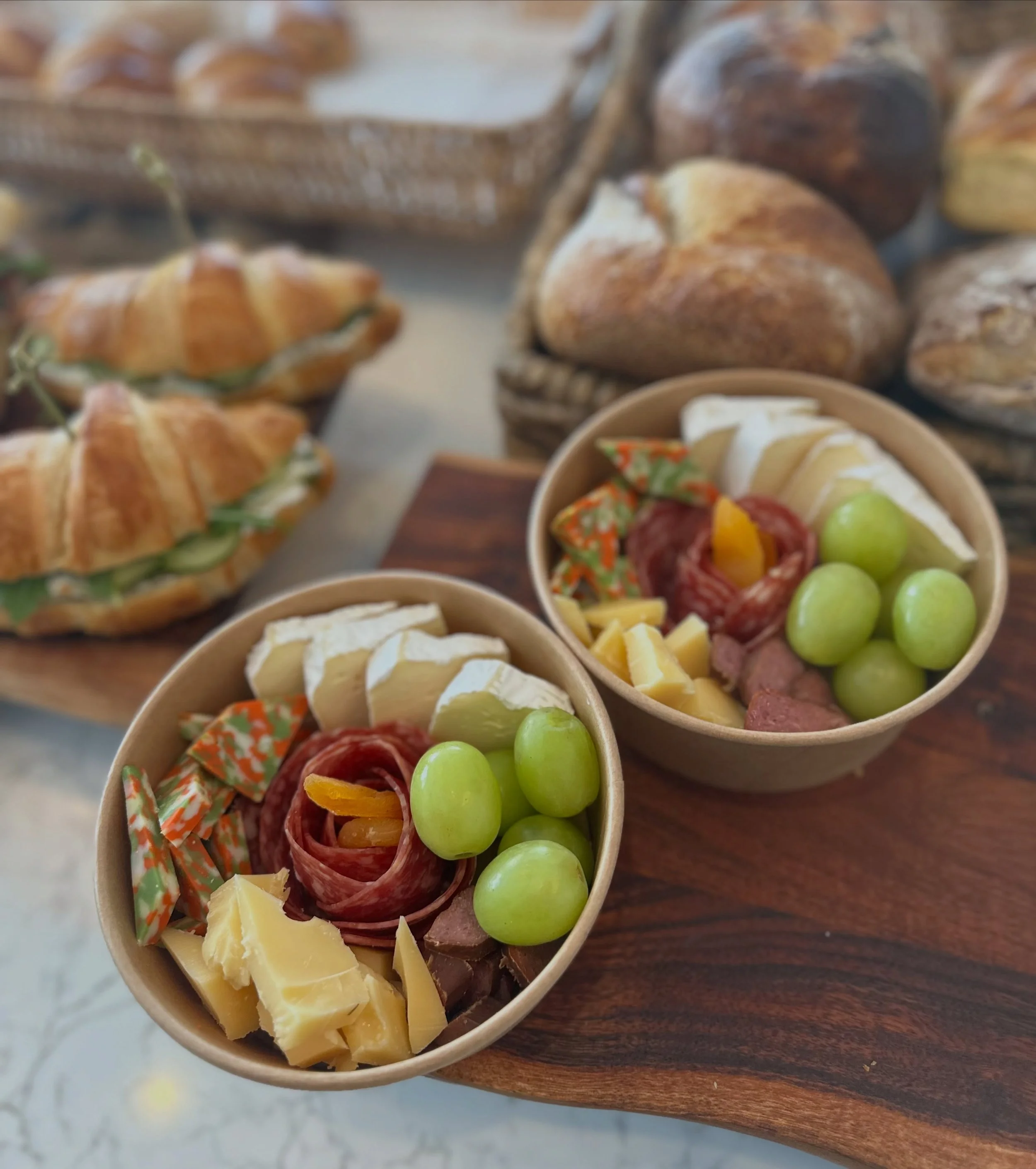 Summer plans? We&rsquo;ve got the snacks covered 🧀

☀️ Beach days
🚤 Boat rides
🏖️ Pool afternoons
🍷 Winery visits
🎶 Concerts in the park
🌿 Picnics
🚗 Road trips
🏡 Backyard lounging

Our snack boxes are packed with exceptional cheeses and cured
