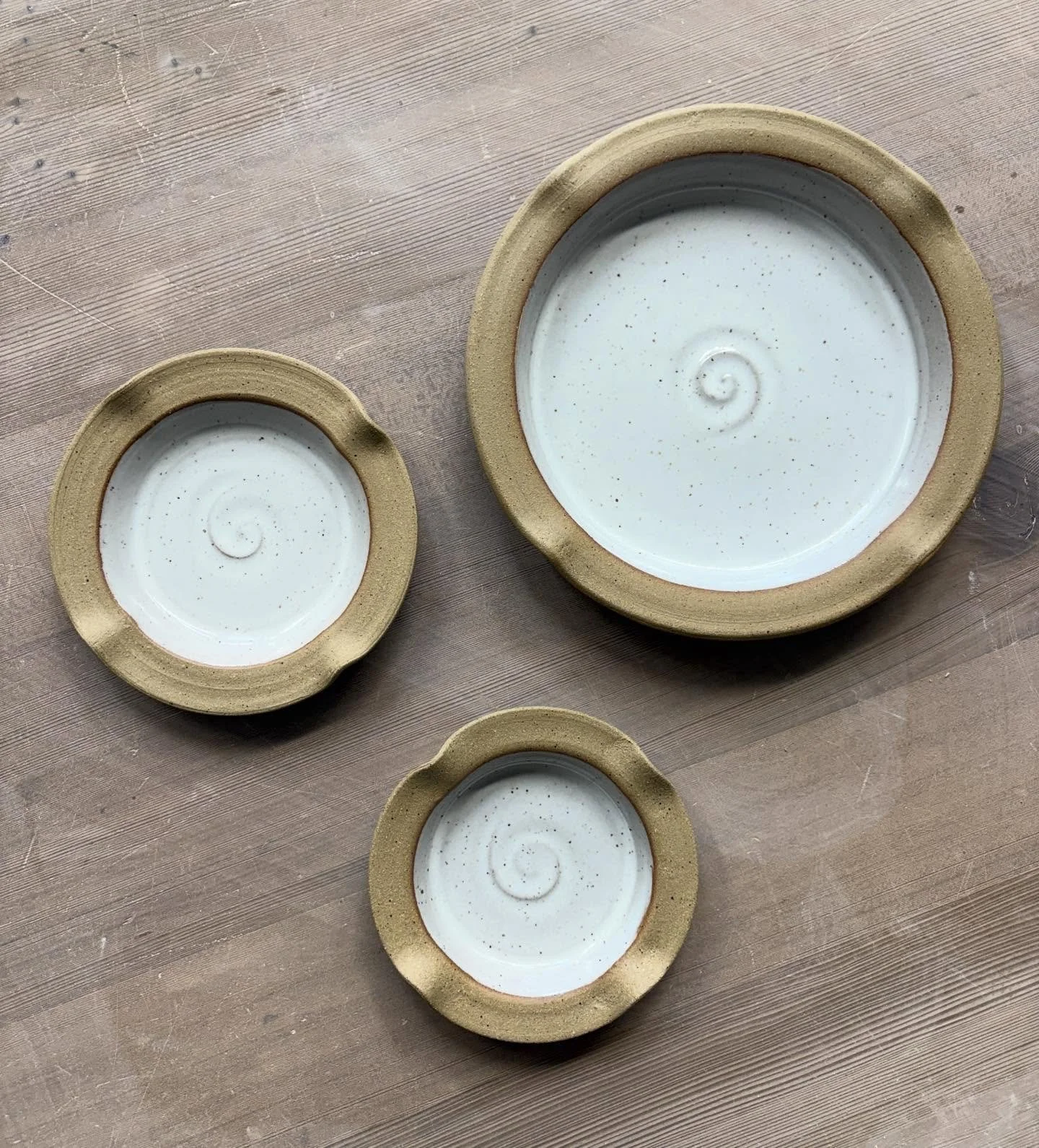 Decorative plate set