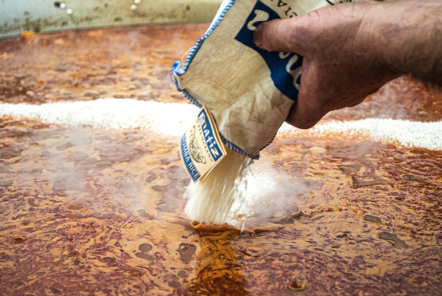 Excitement builds as the rice goes in to the paella - the sign something amazing is on the way! 

Rain or shine, come on in 👍🏼 we&rsquo;re cooking up the goods!