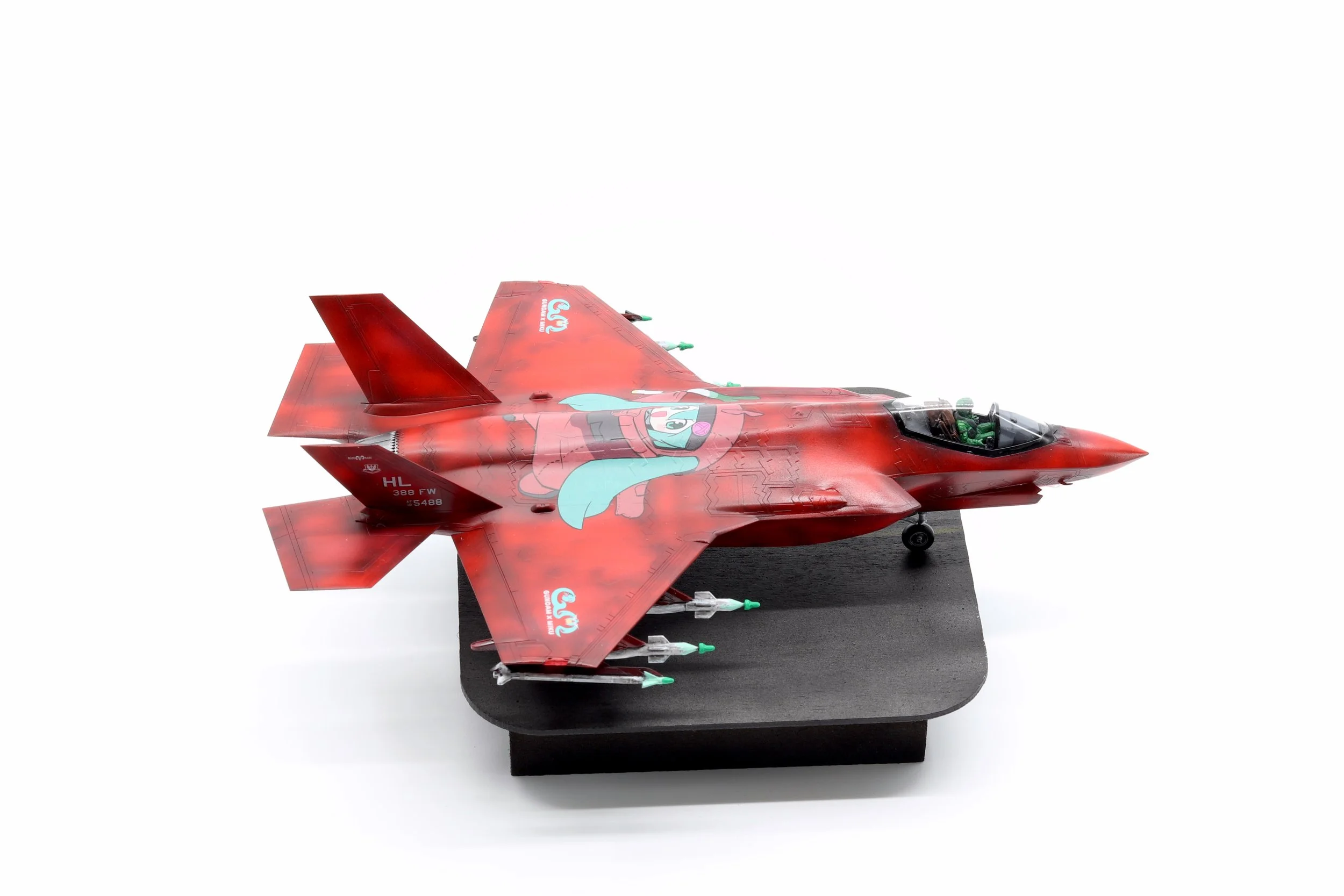 F-35A Miku (13).jpg