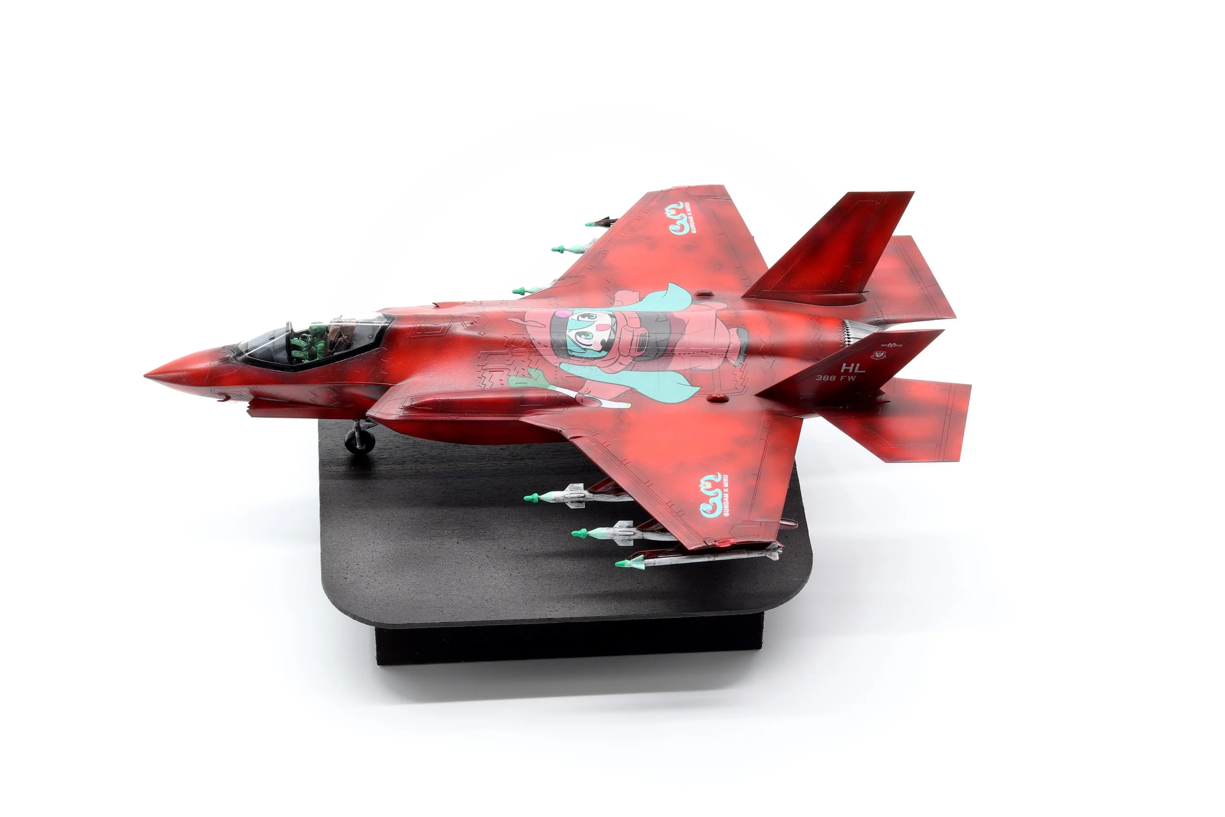 F-35A Miku (9).jpg
