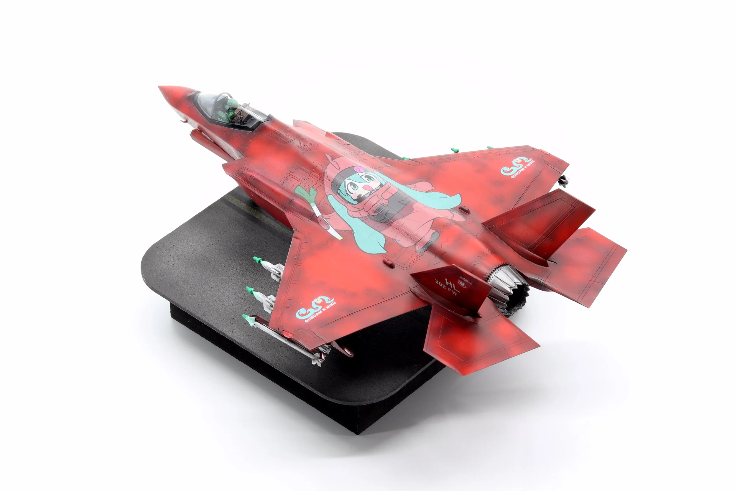 F-35A Miku (10).jpg