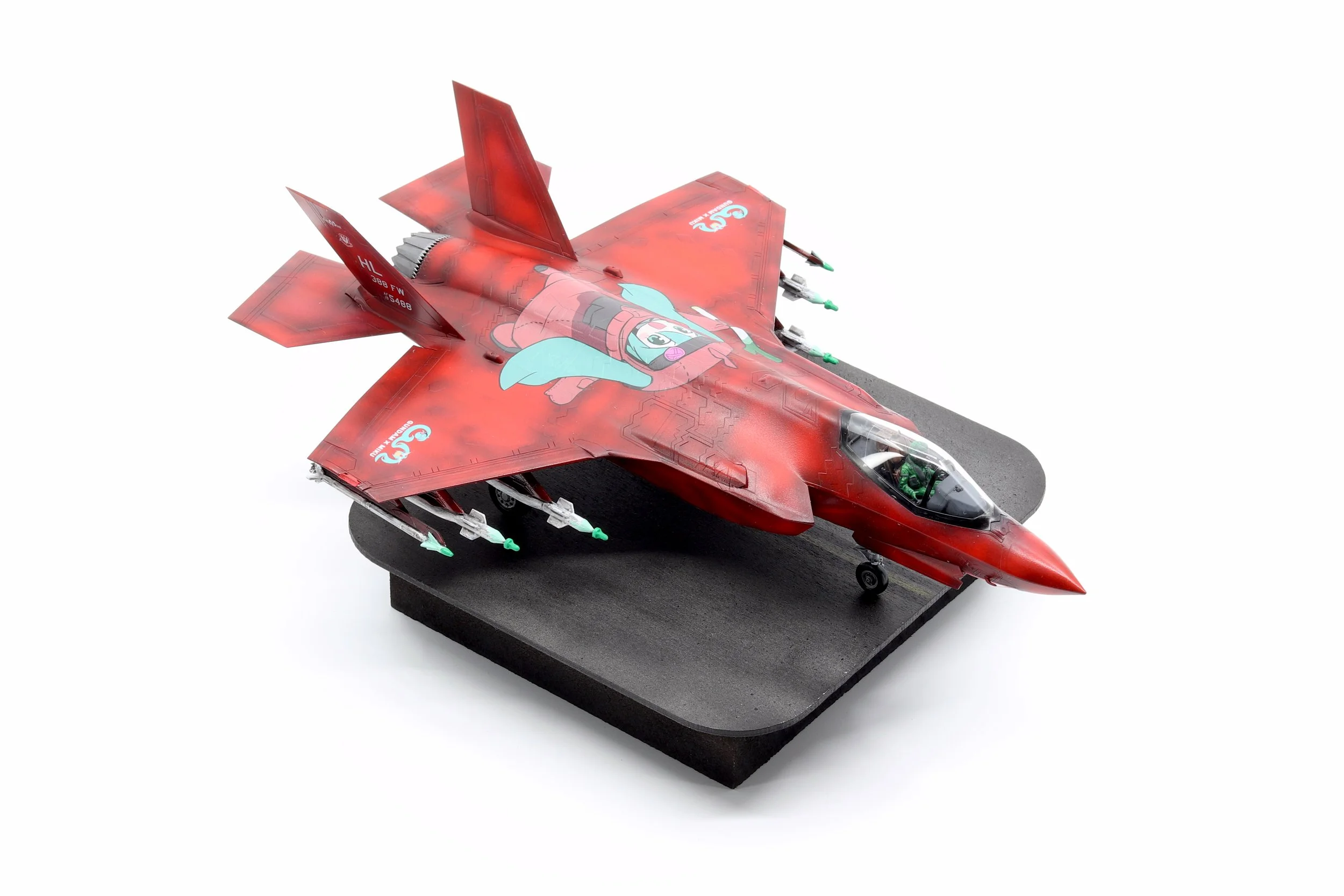F-35A Miku (14).jpg
