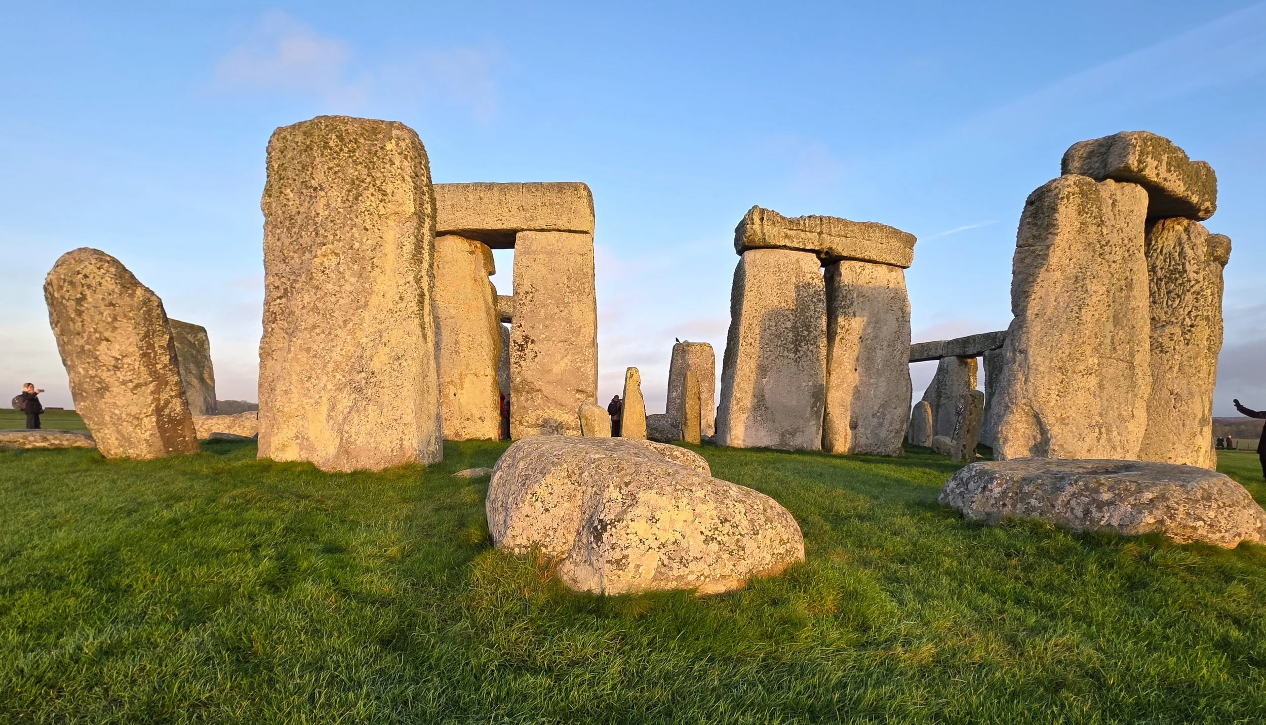 Stonehenge-19.jpg