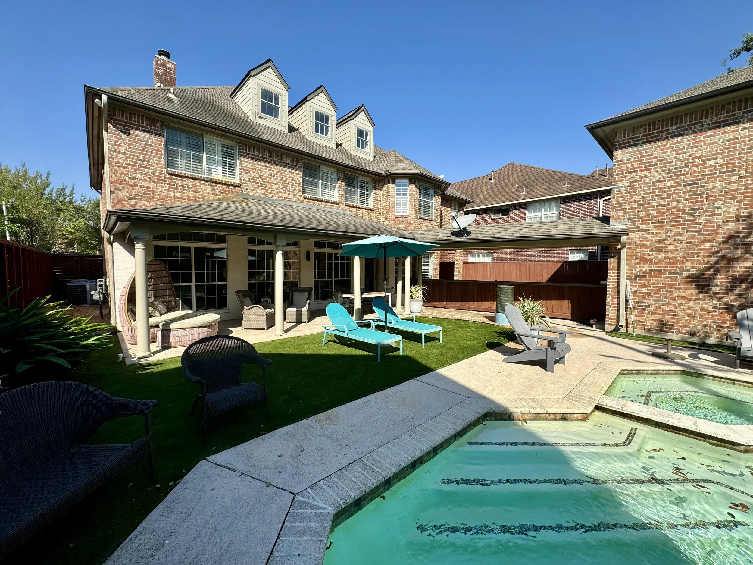 Relocating to Houston? Corporate Housing vs Extended Stay Hotels