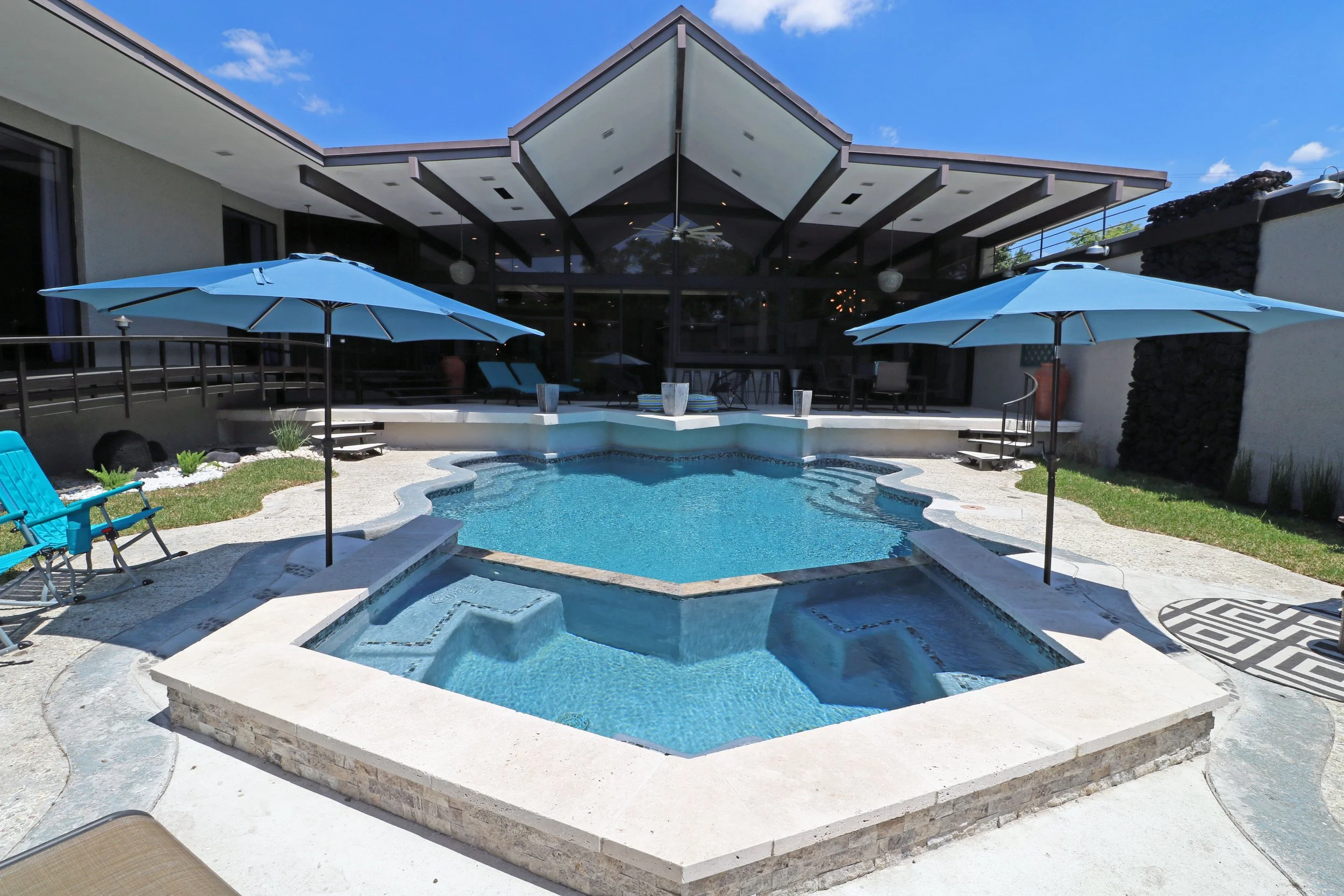 Best Hotels Near MD Anderson Cancer Center: Budget, Midrange, and Luxury Options