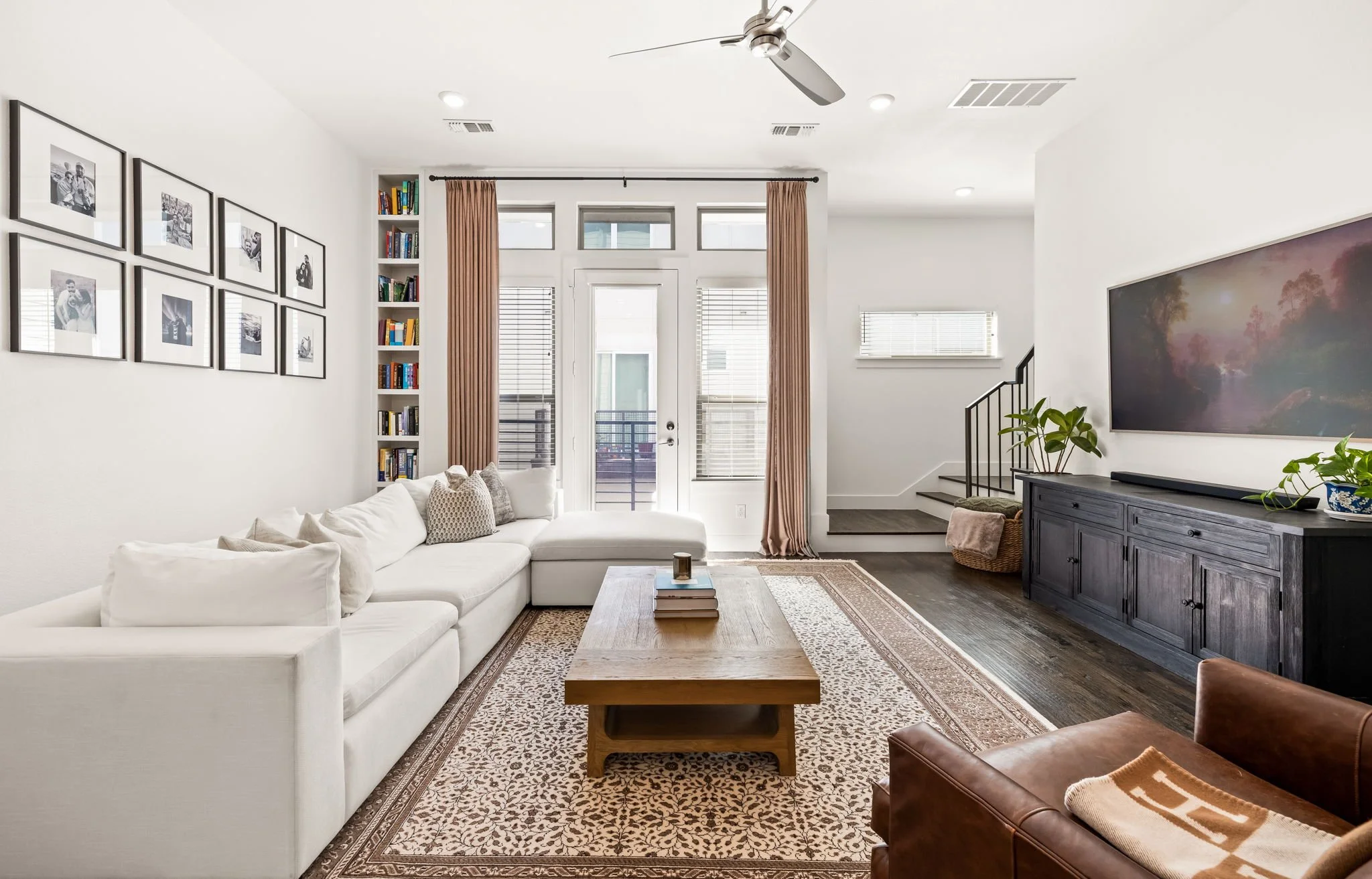 13-web-or-mls-4222 Roseland-13.jpg