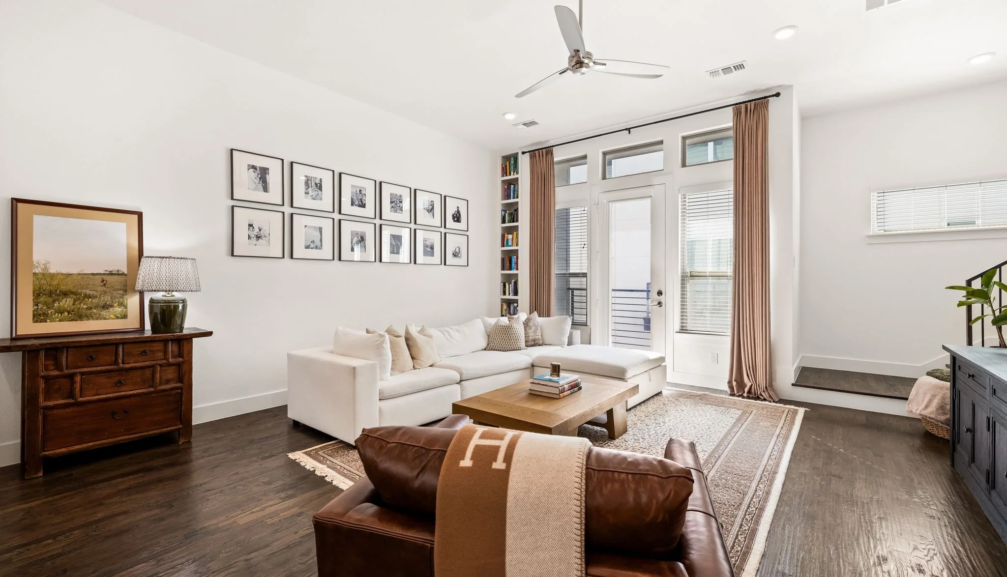 14-web-or-mls-4222 Roseland-14.jpg