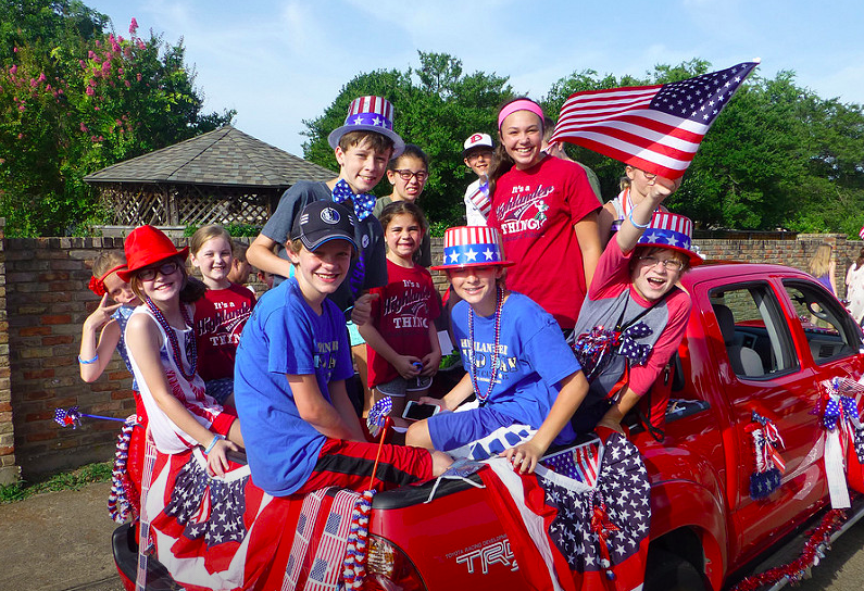 lh parade 3.png