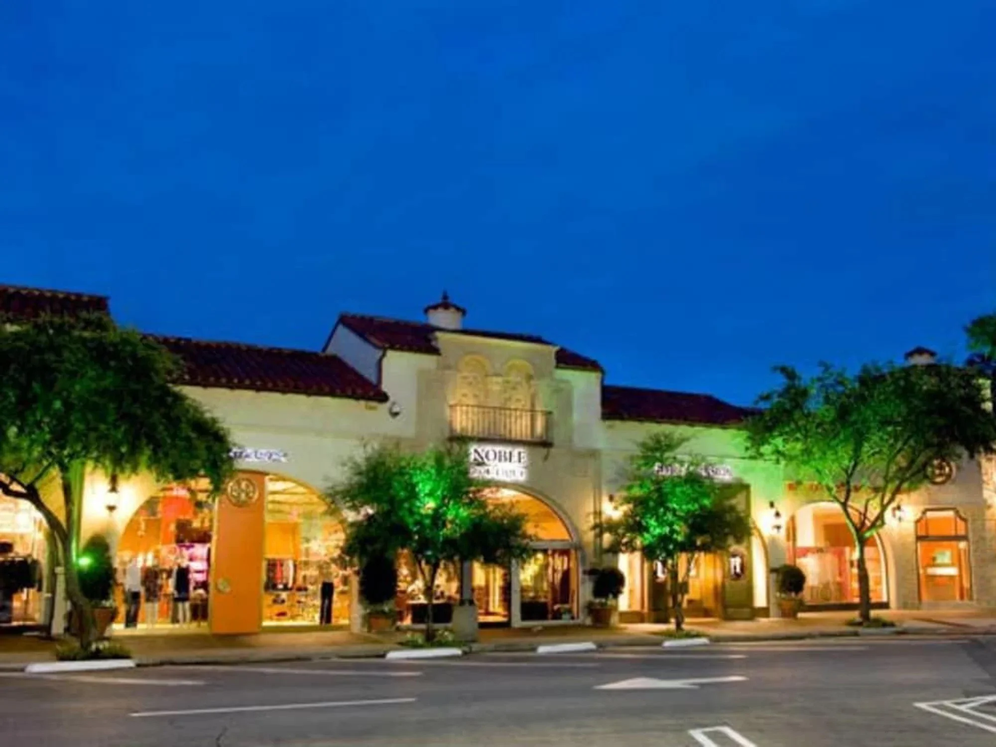 highland-park-village-in-dallas (1).jpg