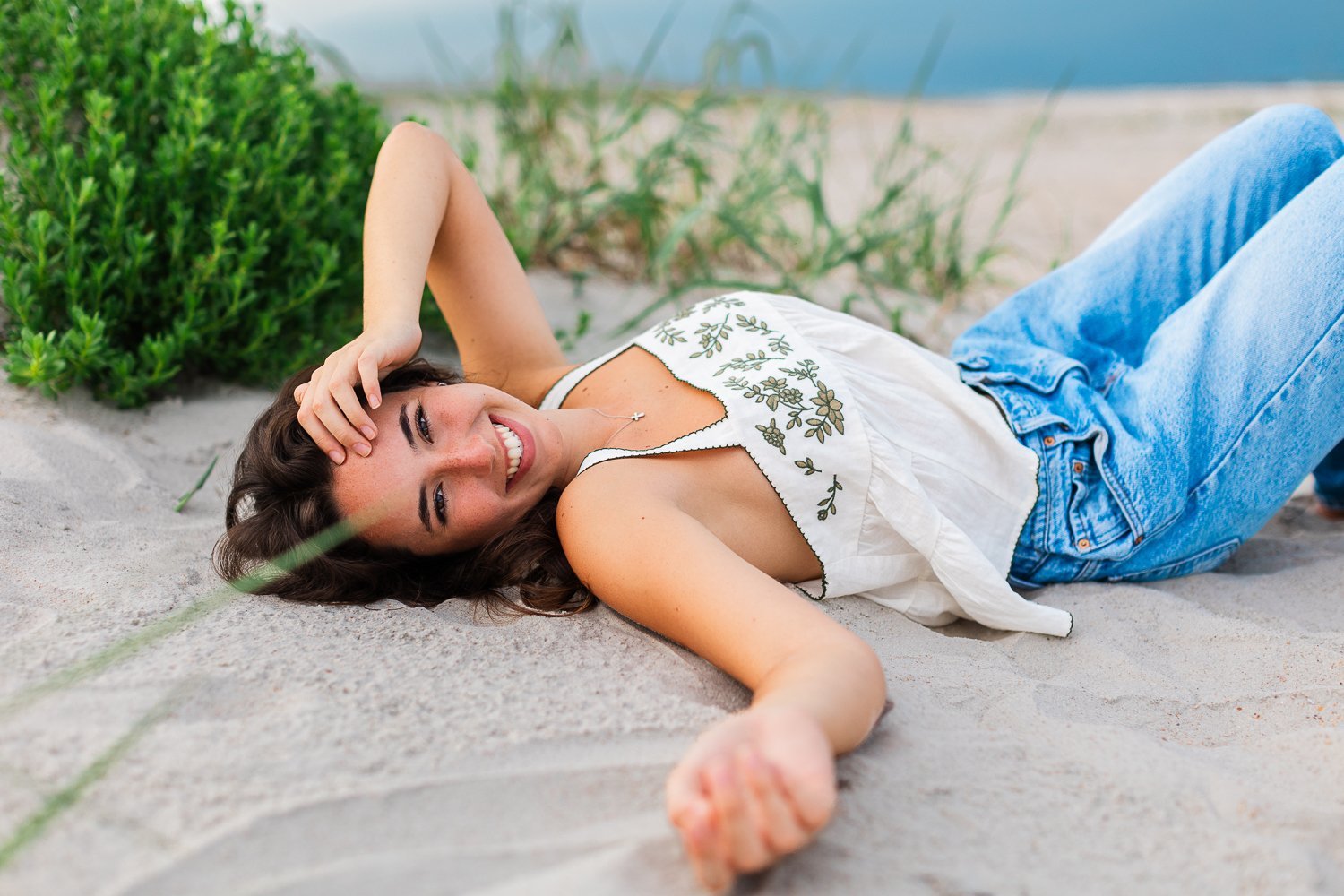 creative posing ideas for seniors and college grads at the beach in st.augustine