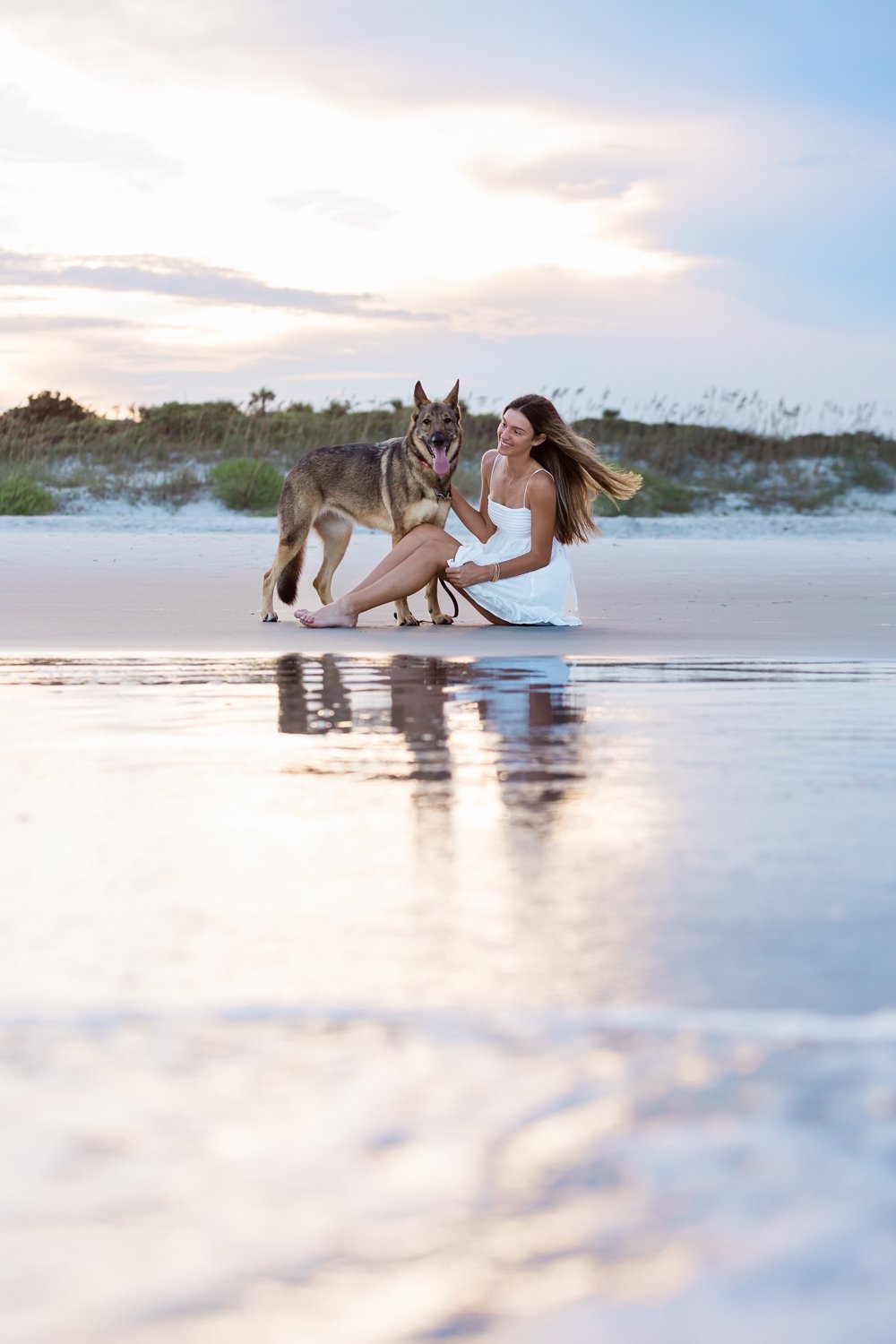 Sunset beach senior girl photoshotoot with a dog