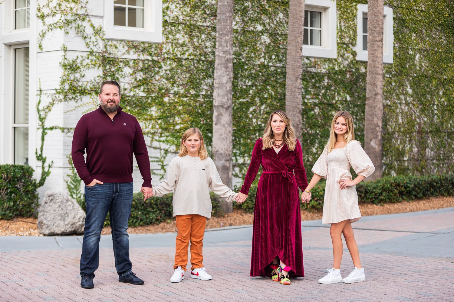 family photos in Ponte Vedra inn &amp; club with teenage children