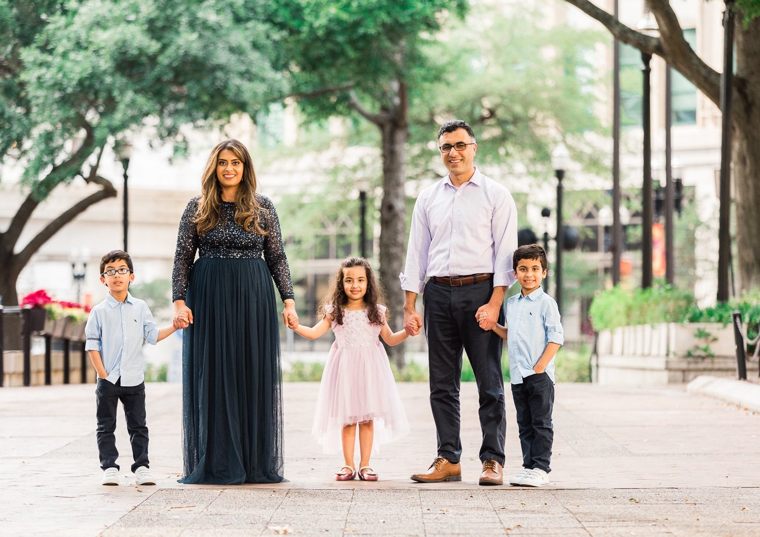 downtown Jacksonville family picture ideas with small children