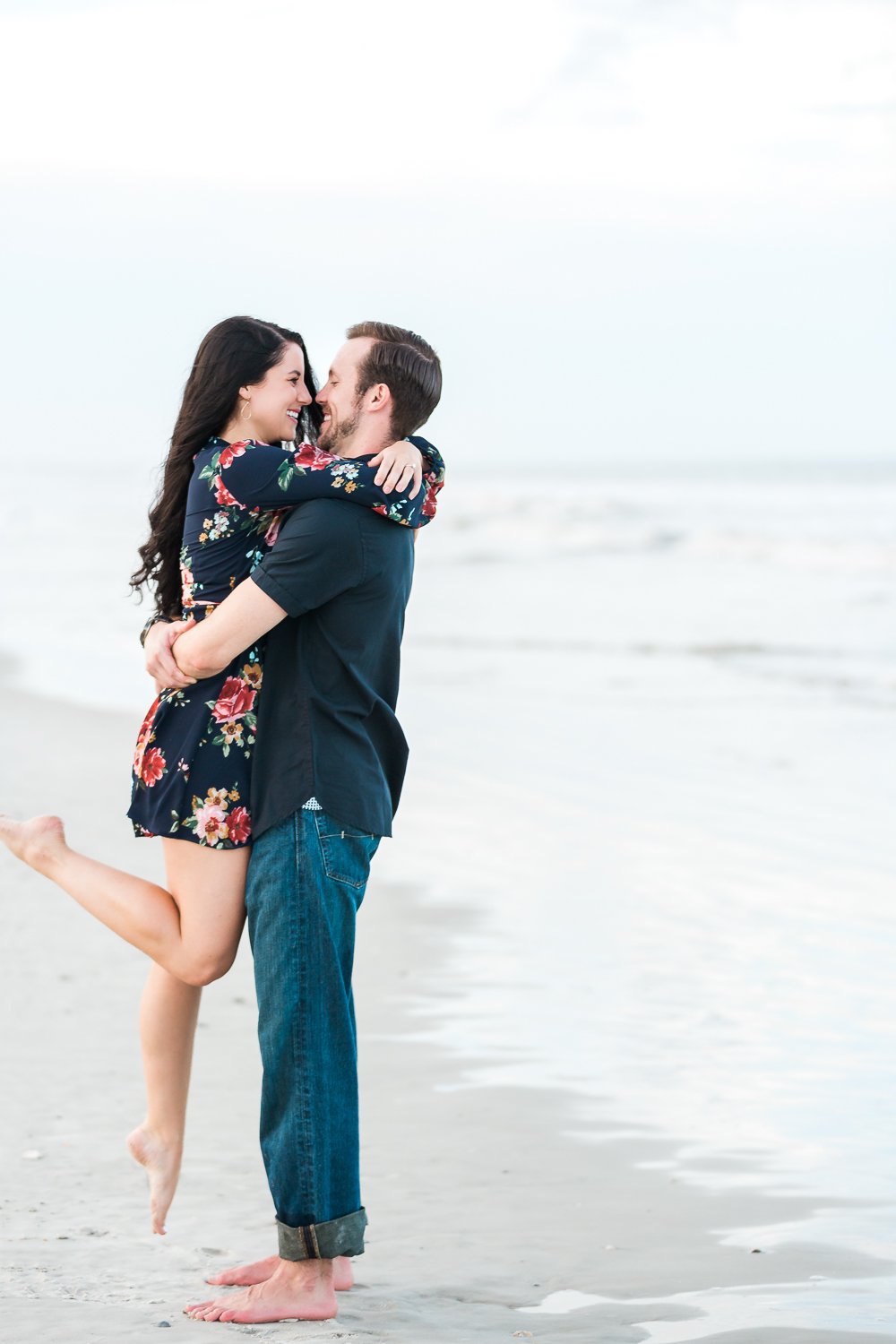 beach engagement pictures