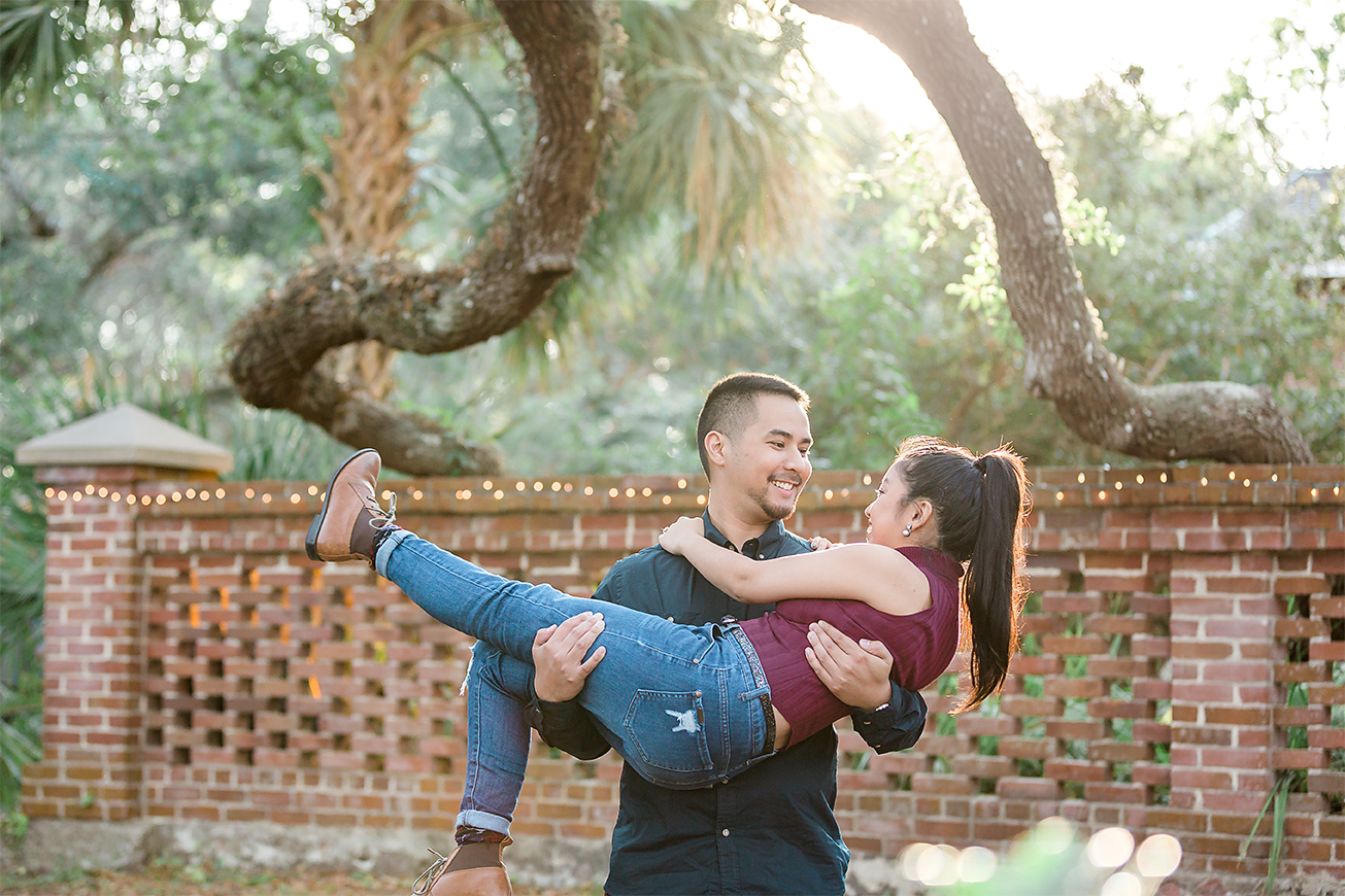 engagement pictures in the lighthouse in st.augustine