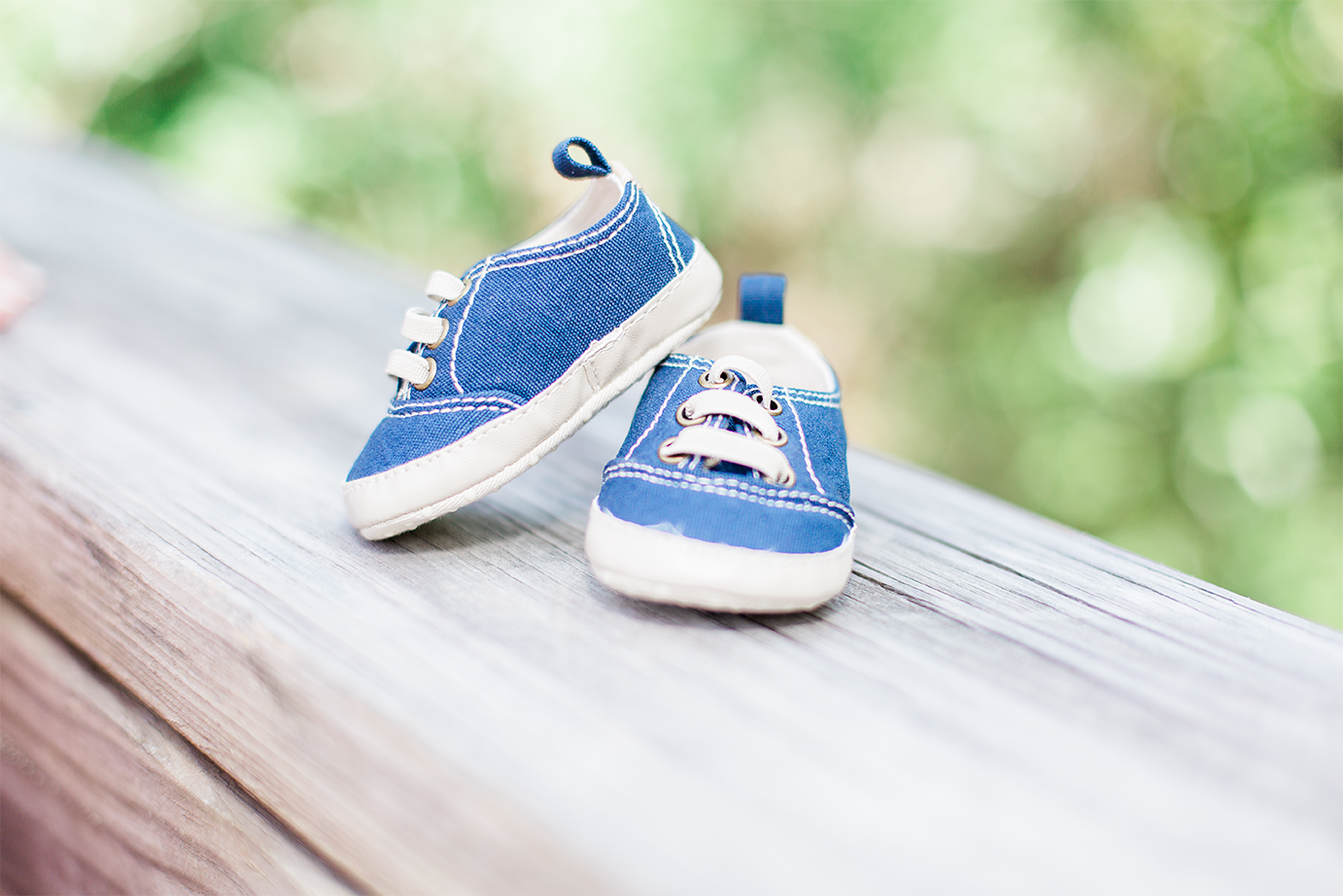 Baby shoes | maternity session