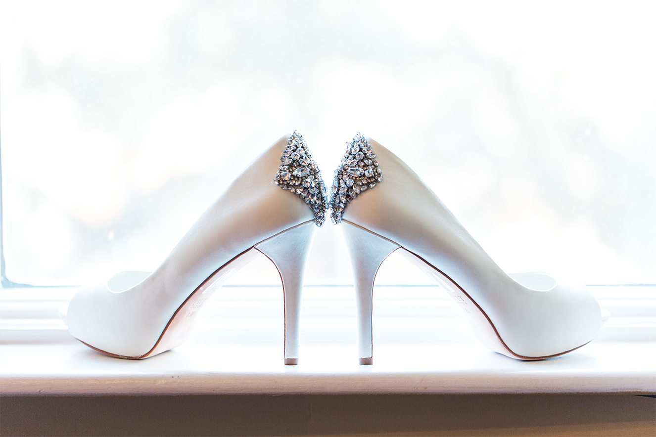 wedding details | bride's heels with diamonds