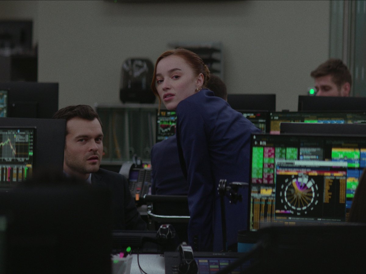 ‘Fair Play’ Review: Phoebe Dynevor and Alden Ehrenreich Engage in a Pre-Marital Power Struggle in Engrossing Netflix Psychological Drama