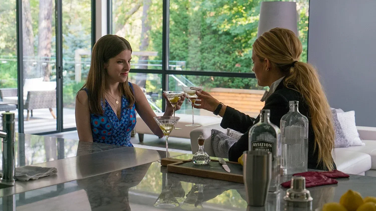 A Simple Favor Review: Feig's Streak of Cross-Genre Comedies Continue