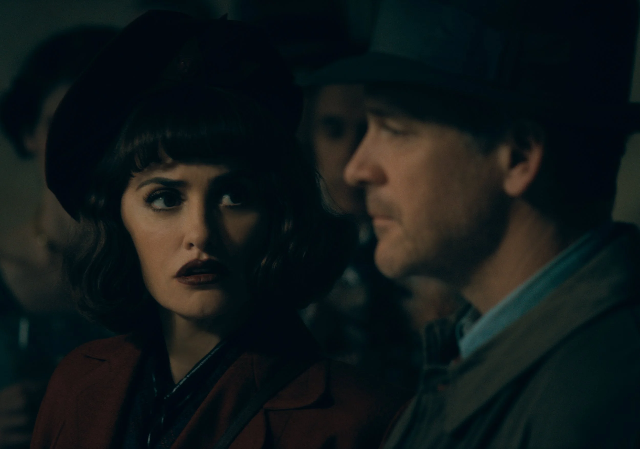Caption: (L to r) Penélope Cruz as Myrna Mallow and Peter Sarsgaard as Jake Wiles in Warner Bros. Pictures THE BRIDE! A Warner Bros. Pictures release.