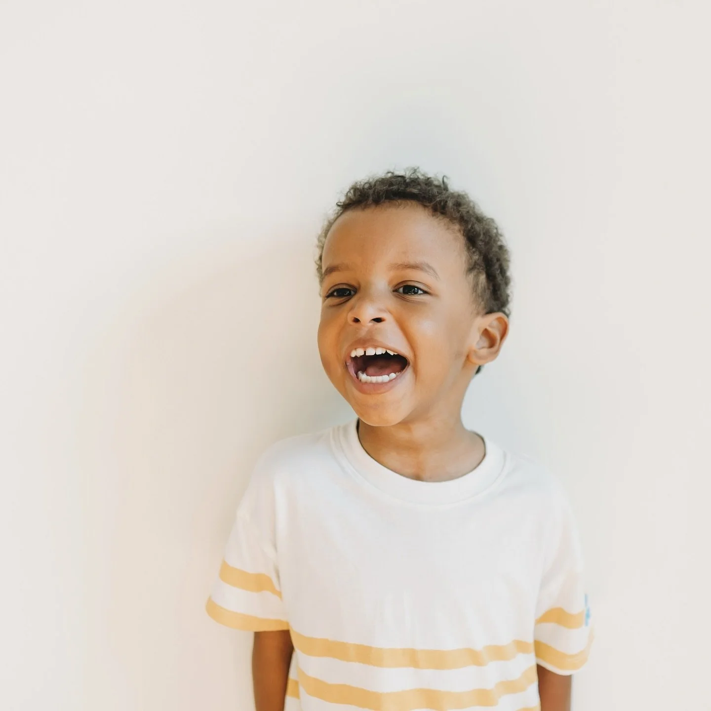 My own minis - side smiles and scrunch noses - beautifully bottled up by the lovely Natasha Sewell @npsphotography 

Personality Portraits this weekend at The Play Shop. Limited sessions - link in bio to reserve.