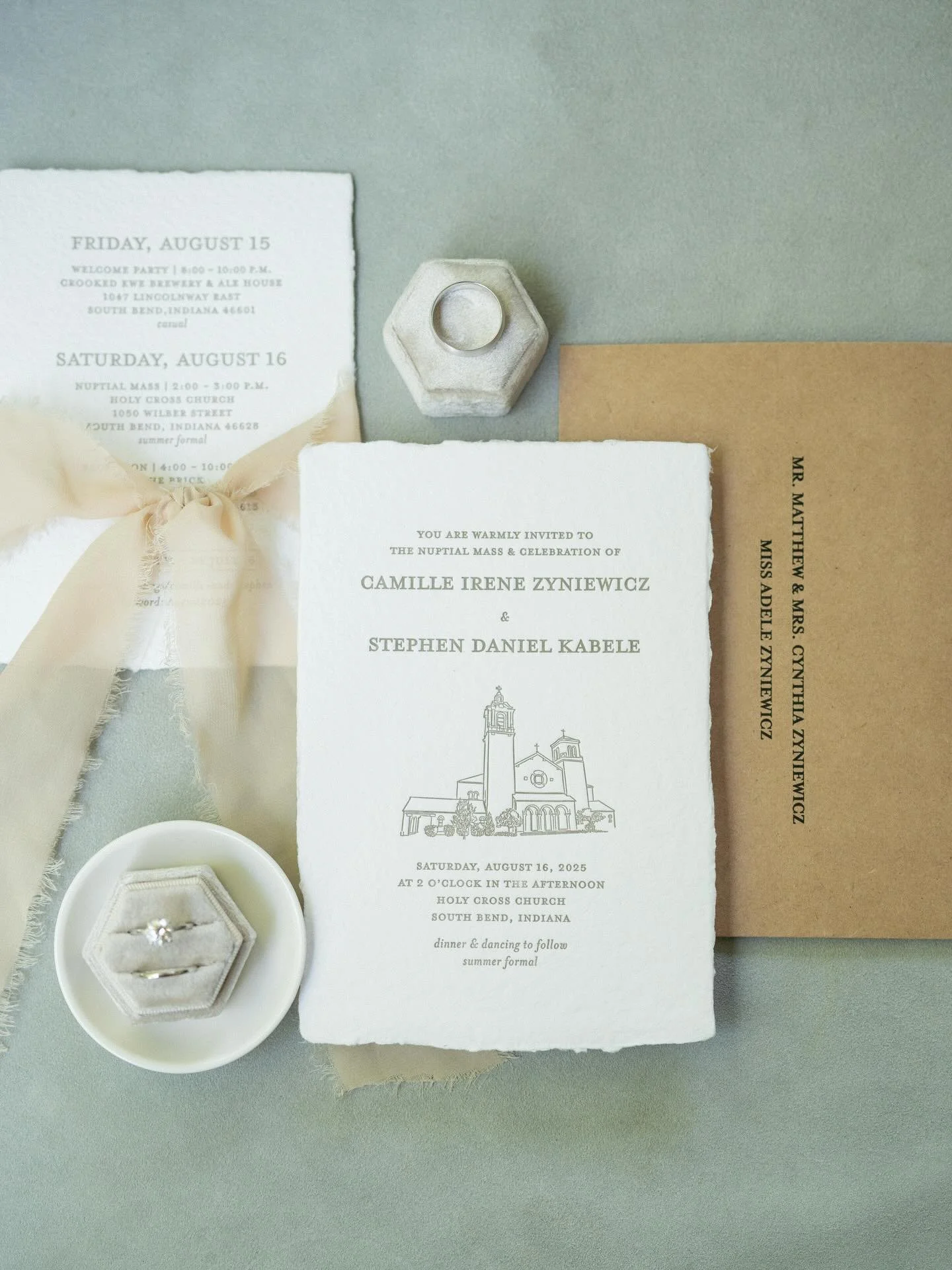 An invitation ✉️

Designed by me and letterpress printed by @sarahbloomstudio! The original design included a border, but Sarah Bloom saw another future for the illustration-driven layout: handmade paper. Grateful for friends who see the vision and h