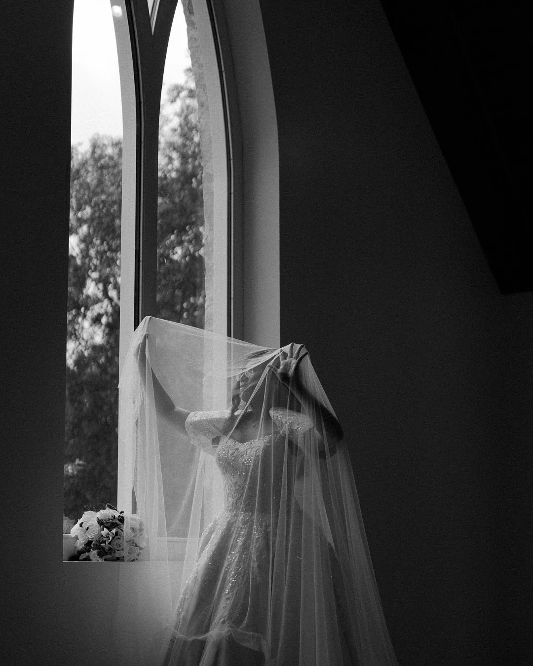 Patti ate DOWNNN in this dress! Sharing these photos feels like opening a present on Christmas Day and showing everyone haha! These bridals are one for the books! Such a beautiful bride in her custom dress made in the Philippines. .
.
.
Check out a c
