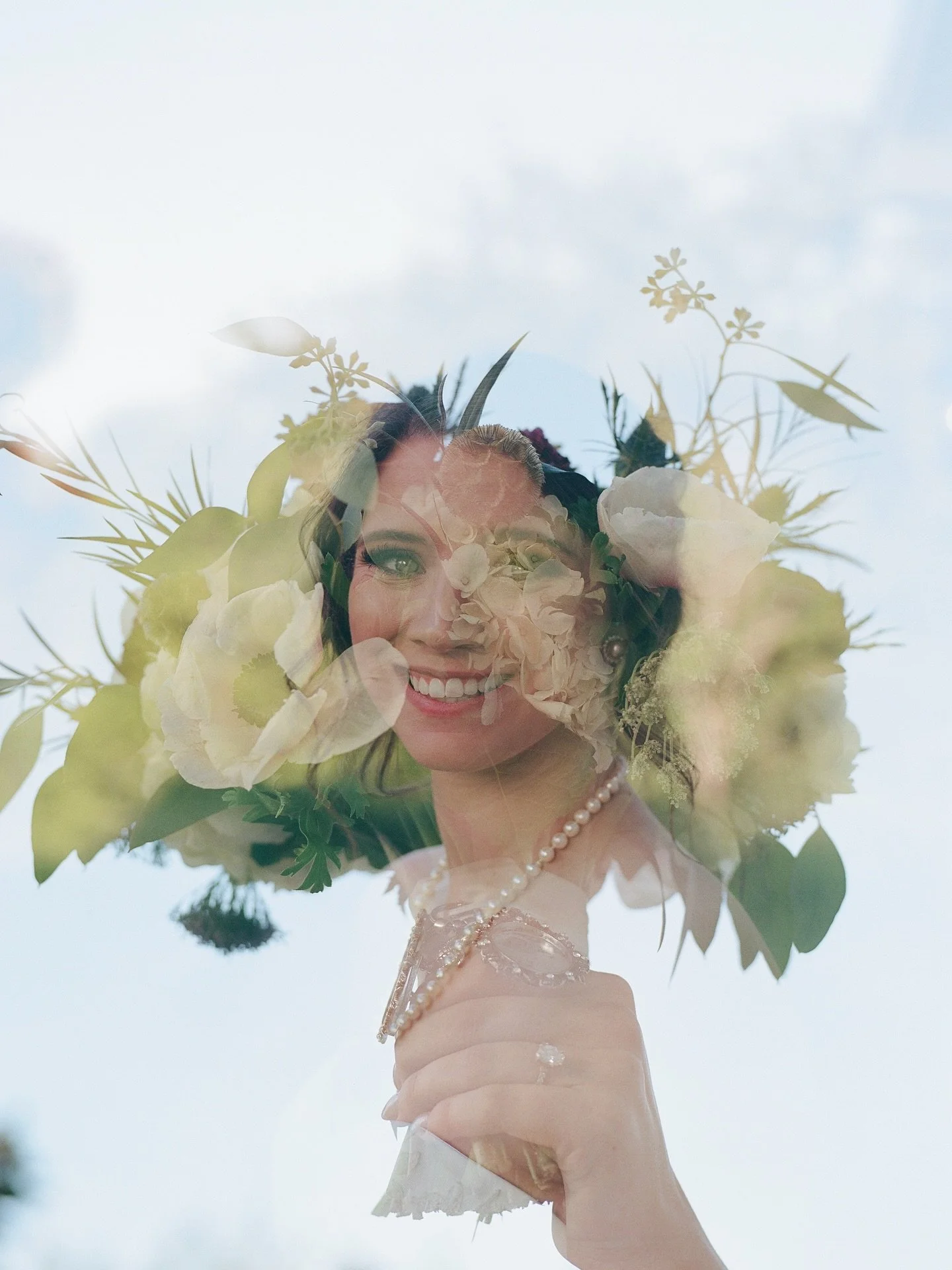 A moment for this photo because I love it. That&rsquo;s all :) From Samantha + Carson&rsquo;s wedding! More to come from this beautiful day! 

.
.
#dfwweddings #destinationwedding #texasweddingphotographer