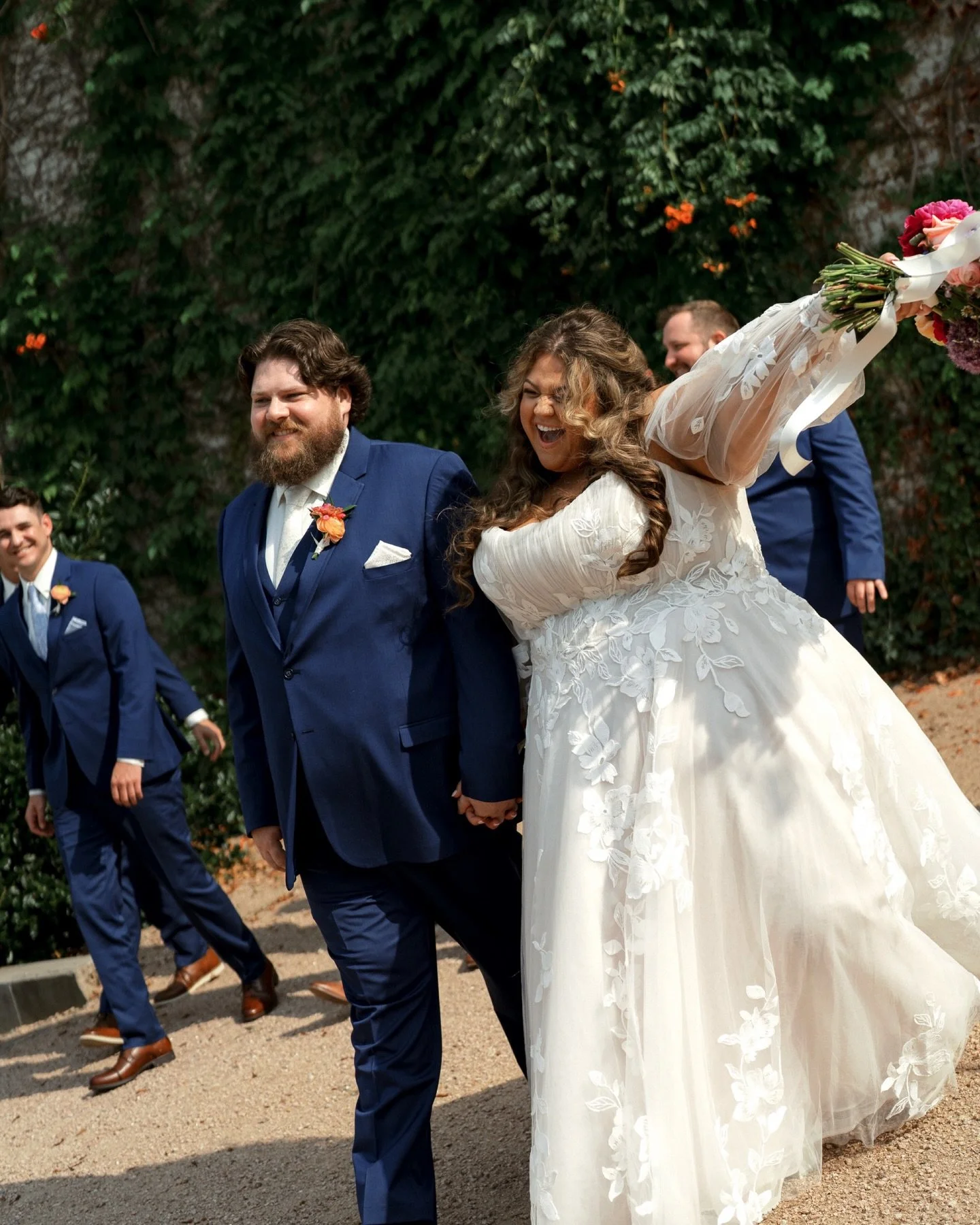 Weddings come in different moods, different colors, different vibes. Some playful and loud, others quiet and still. I love everything in-between! Just be you! 
.
.
.
Shot with and for the talented @fleetingandco 
.
.
#DallasWeddingPhotographer #fortw