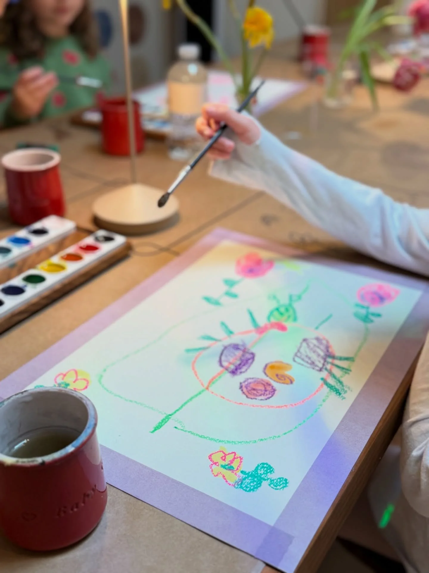 The sweetest springtime birthday theme! Ladybugs fit the studio so beautifully to celebrate a special day 🐞❤️ 

#artstudio #birthdayparty #springart #childrensart #ladybugs