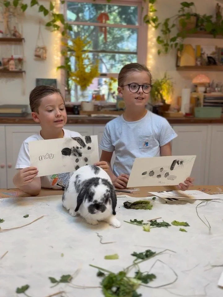 Happy National Pet Day from Petite Art Studio! 🐇🌿
We are so grateful to Blue Barn Rescue for bringing their rescue bunnies into our studio today. What a gift to our students, to learn about what goes into caring for and rehabilitating these preciou