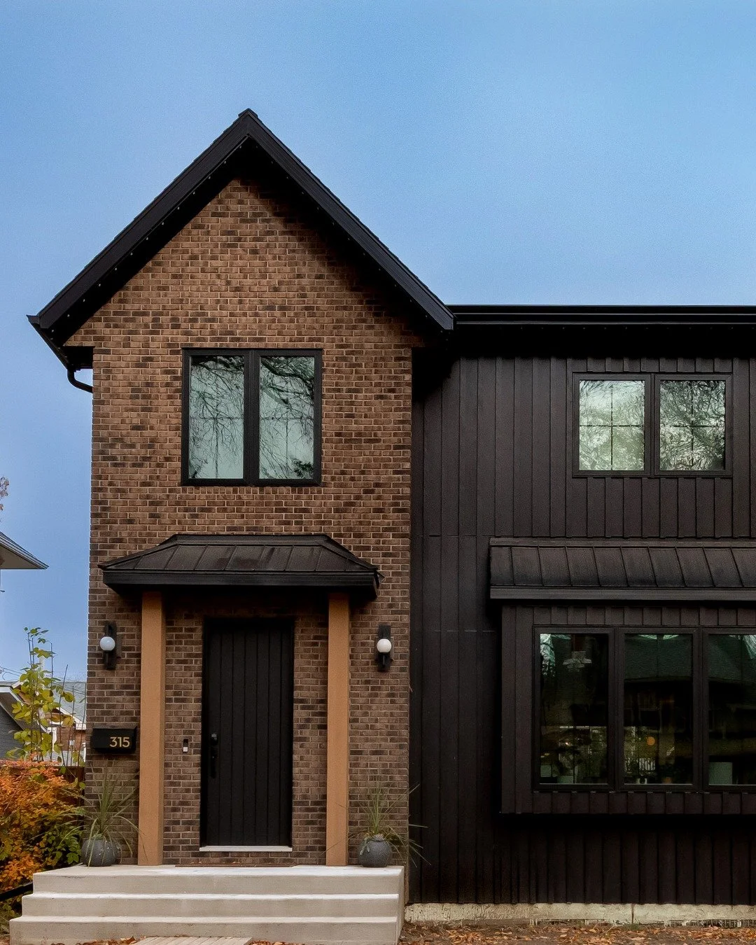 A lot of the conversations we have before designing a home have nothing to do with countertops or paint colours.

We're more interested in how you live.

Do you love to entertain? Do you have pets? Is the kitchen where everyone gathers? What does a t