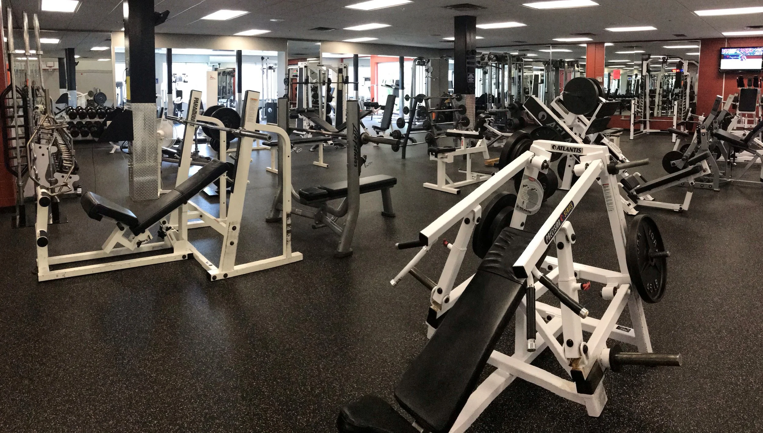 weight room pano.jpg