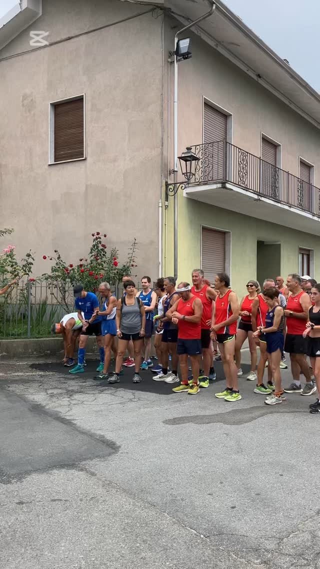 Vandaag de Murazzano run, mooie loop door Murazzano en omgeving. Na een paar pittige klimmetjes is Harry #murazzano dit jaar als derde geëindigd!