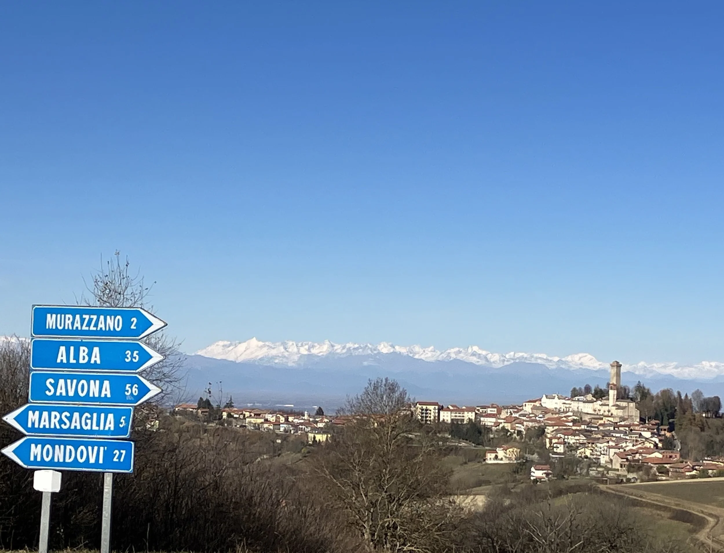 Murazzano uitzicht bergen sneeuw Monviso