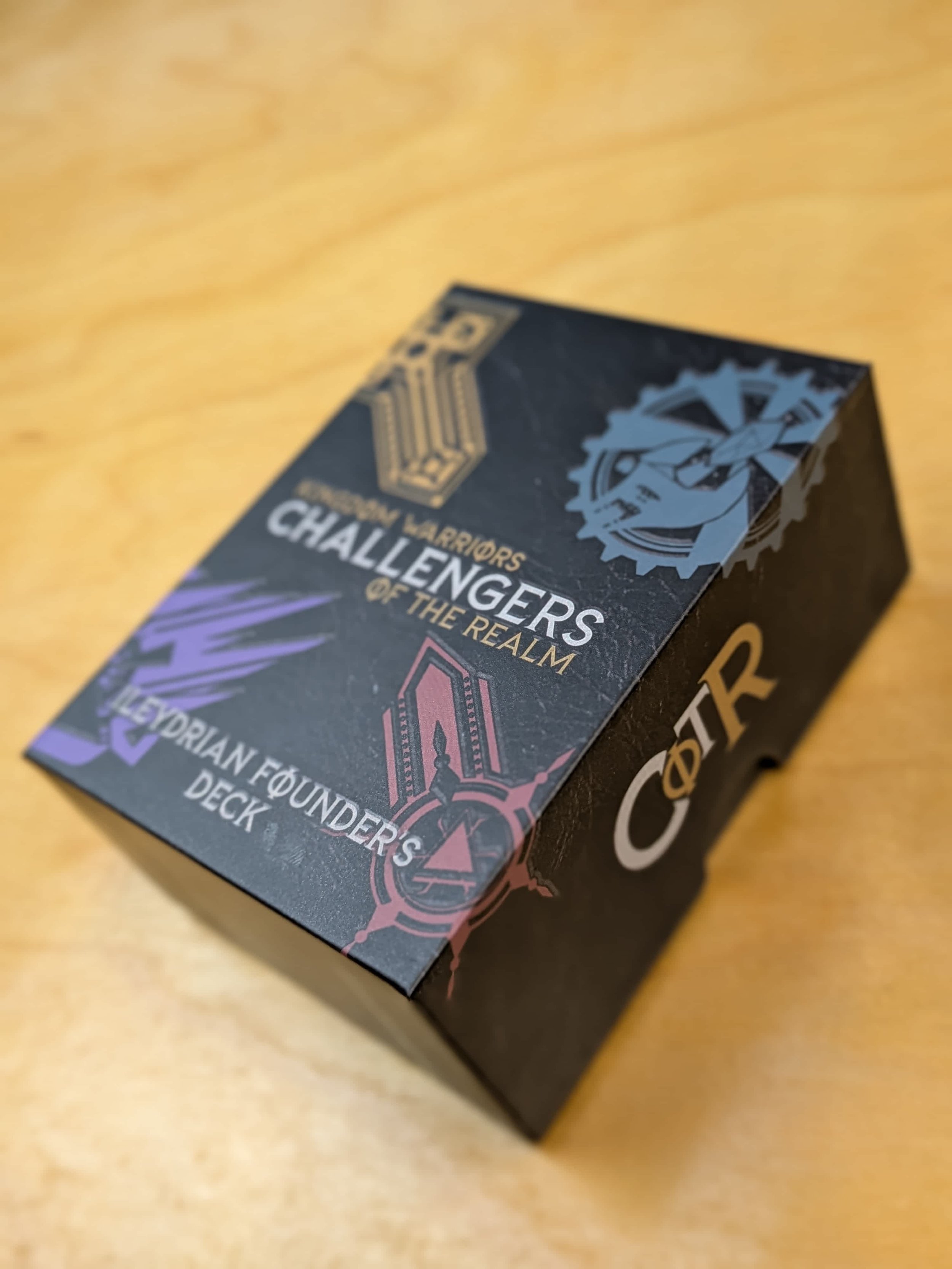 Deckbox-min.jpg
