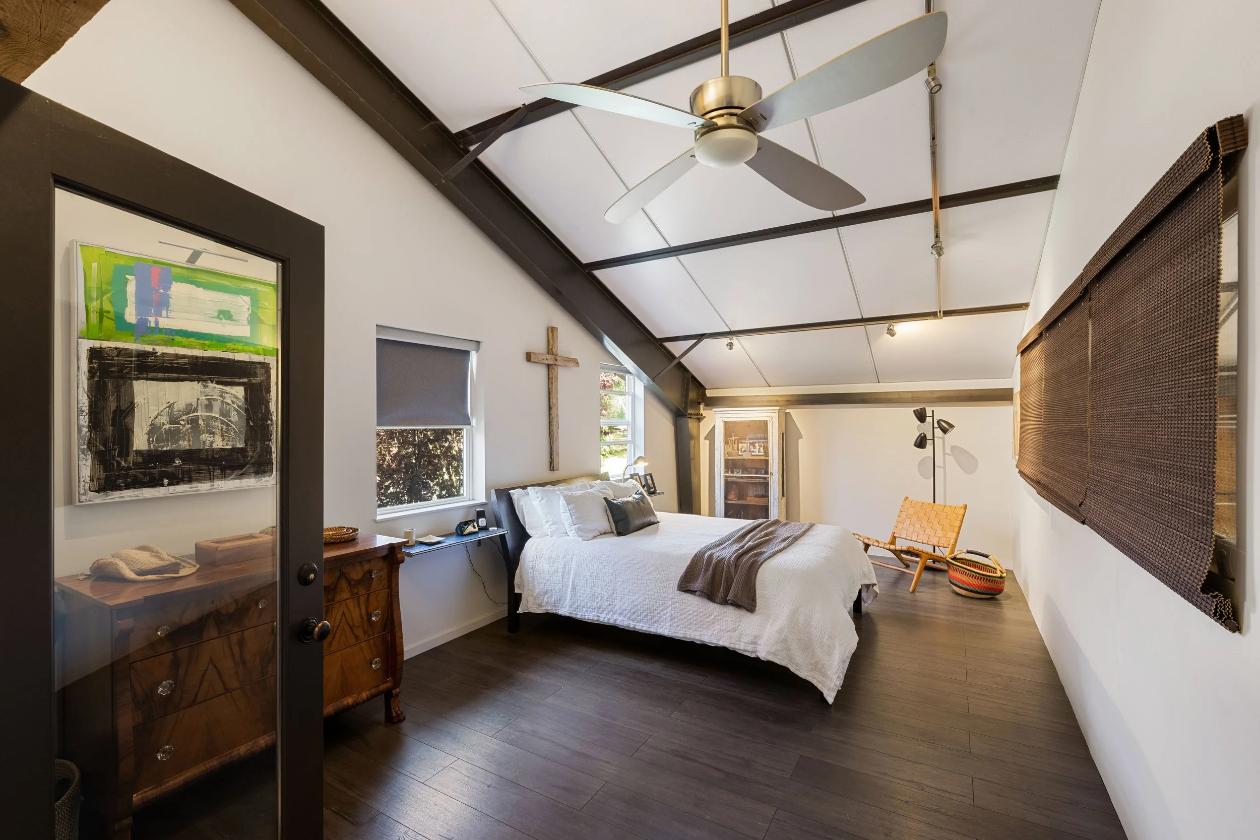 100WTrinityRdInteriors-10.jpg