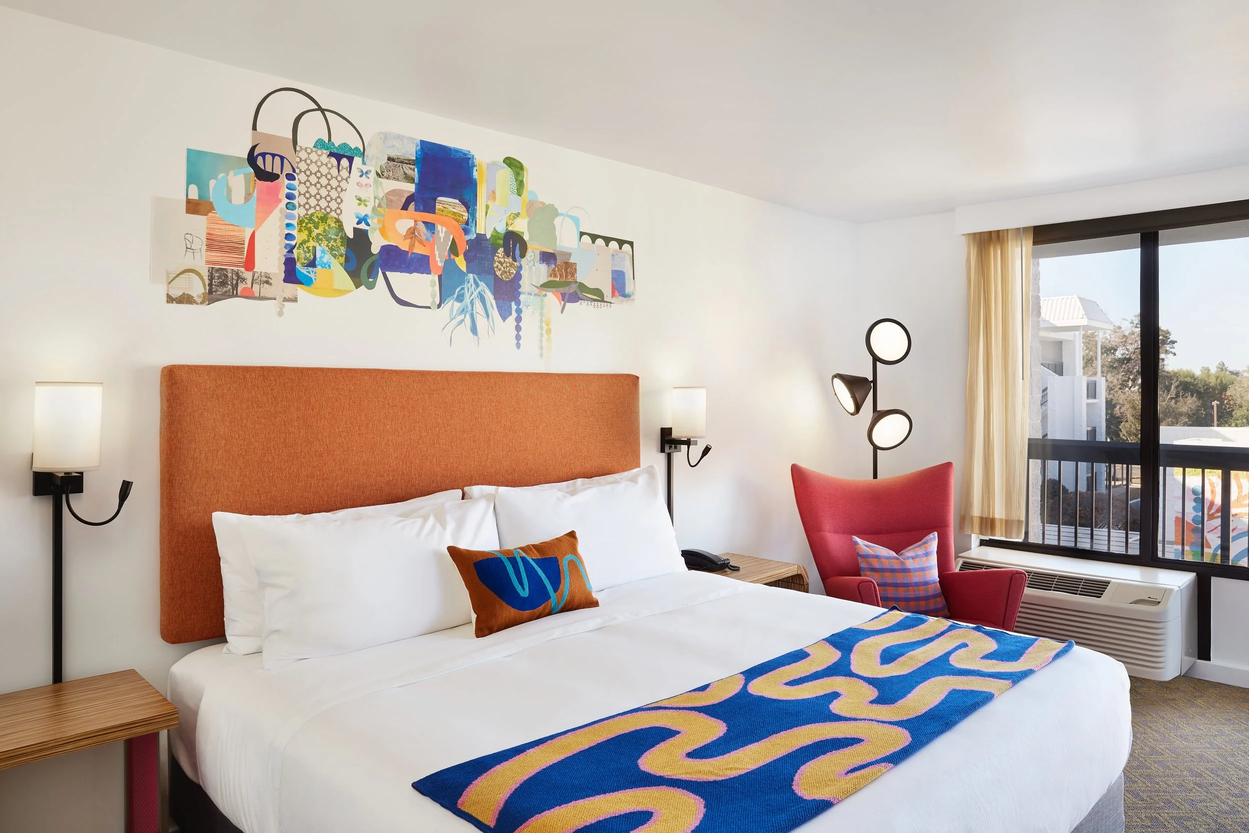 AvatarHotel_King_102423_0352_Hero.jpg