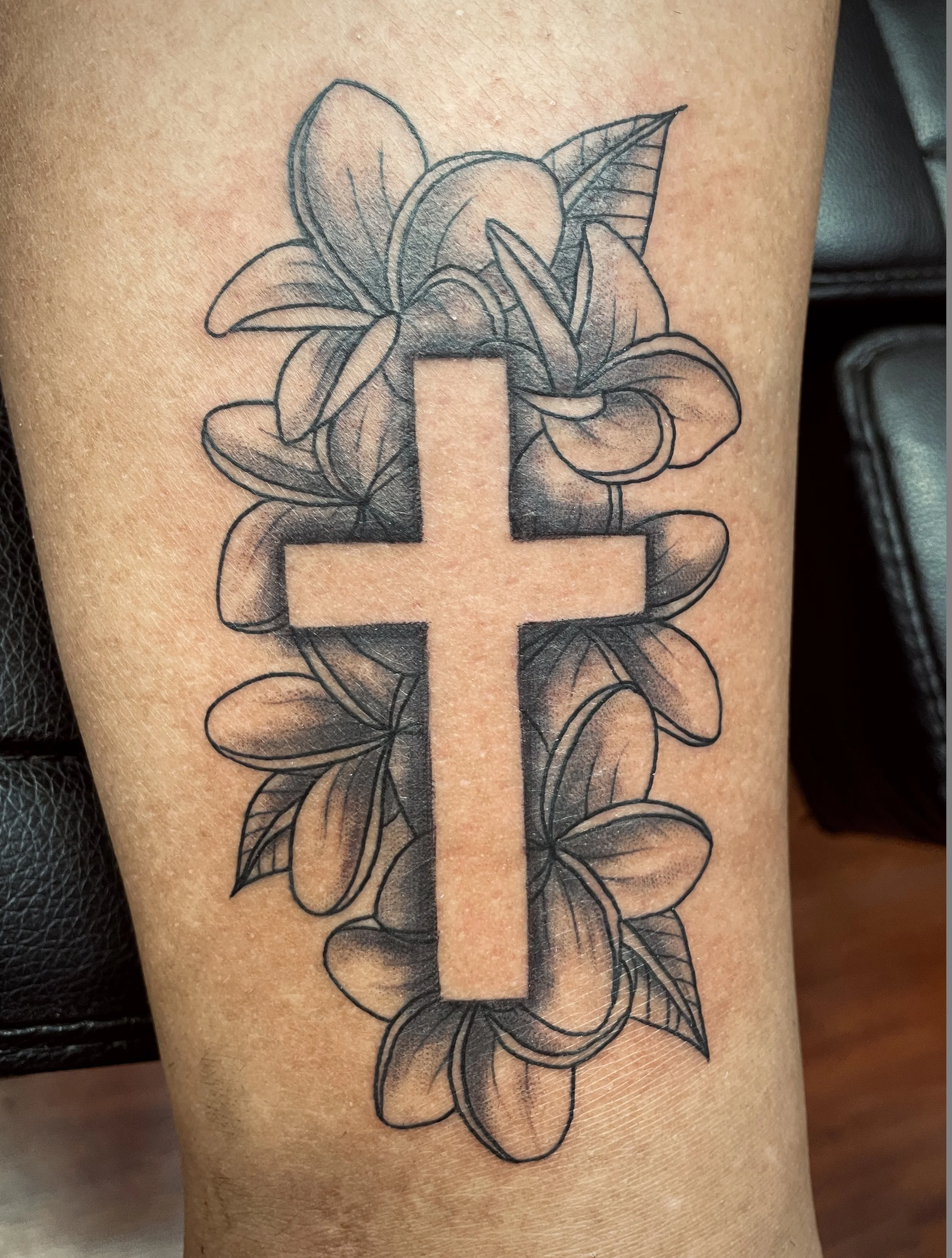 lupe_art_cross_flordemayo.jpg