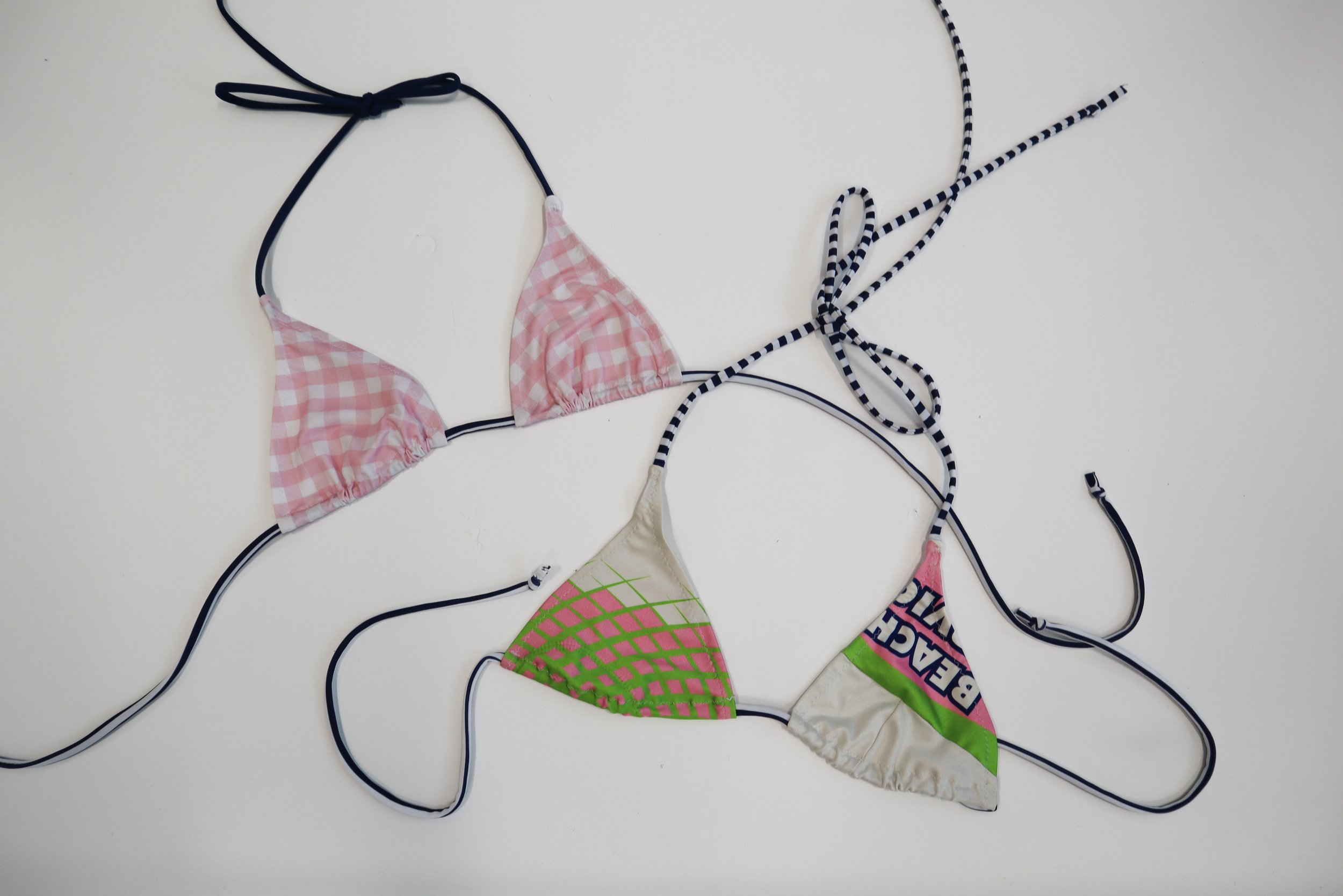 Gingham-beach-flatlay.jpg